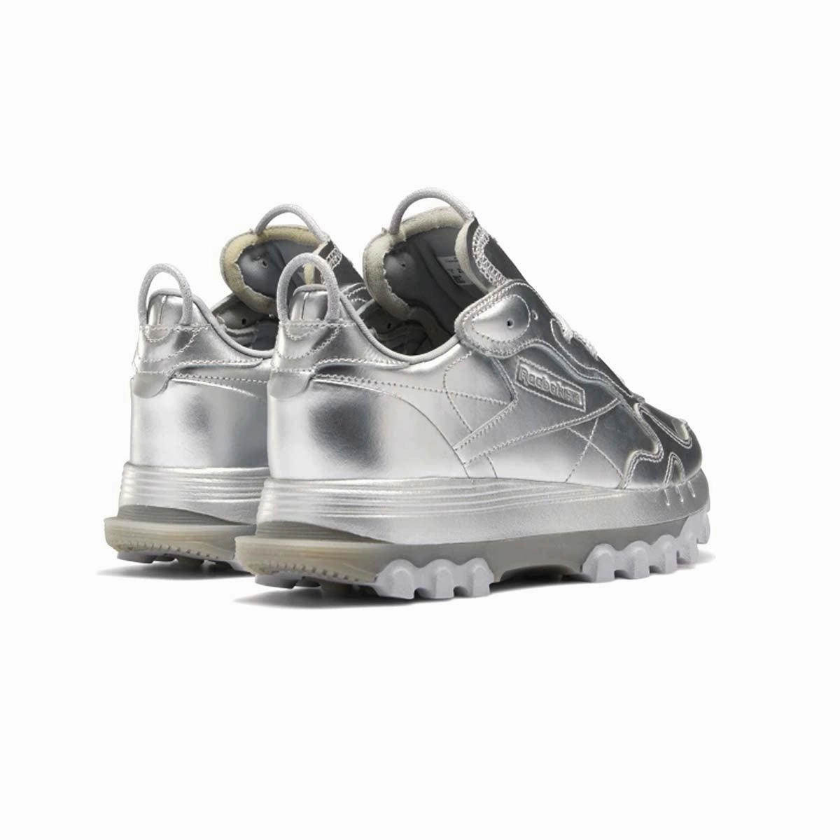 All-weather look   Cardi B Wmns Classic Leather 'Silver'