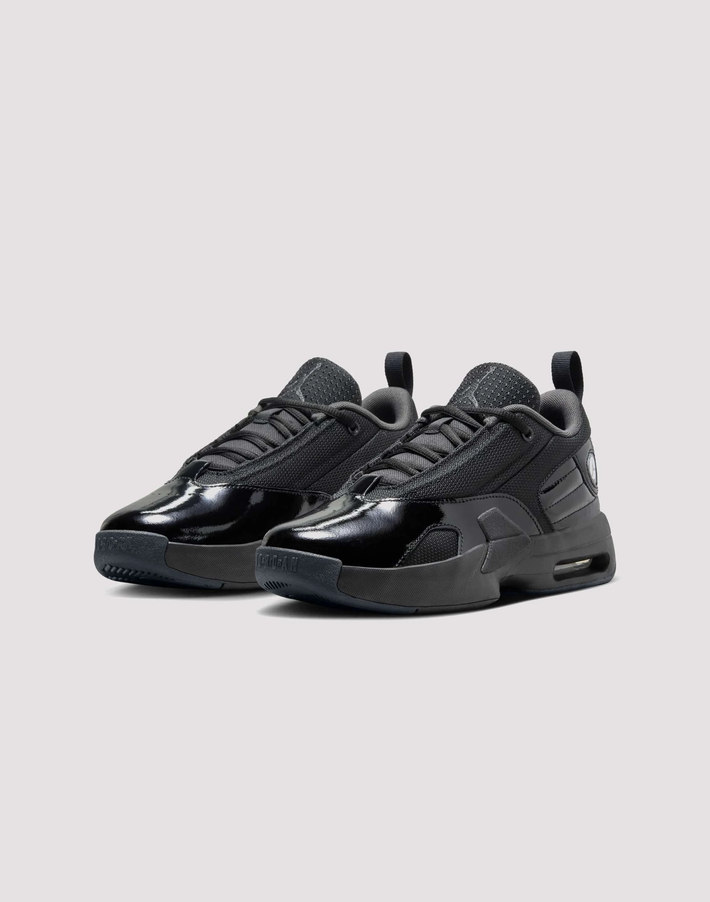 Jordan Max Aura 6 Grade School Boys' "Black/Anthracite" VeganFriendlyMaterial AirflowChannel