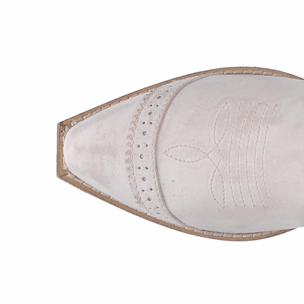 Sporty Look Gummy Bear Embroidered Snip Toe Pull On Cowboy Booties