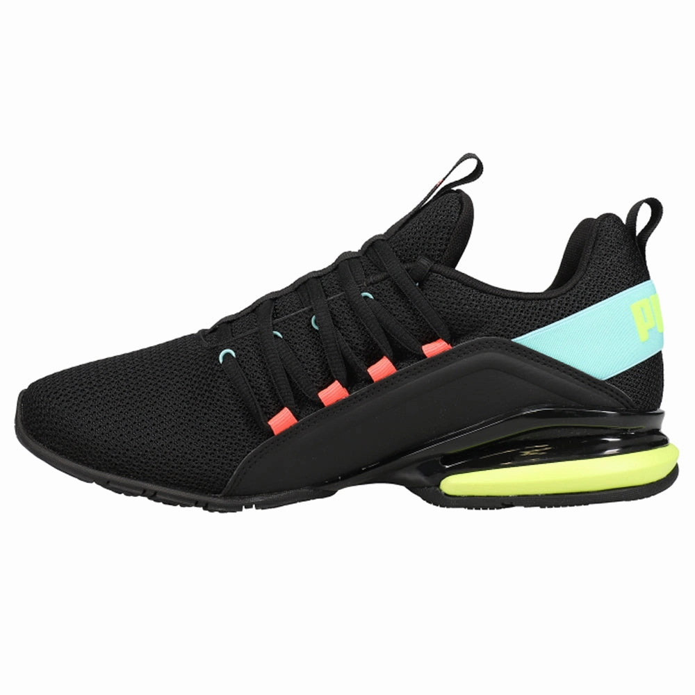 Breathable Design Axelion Training Shoes