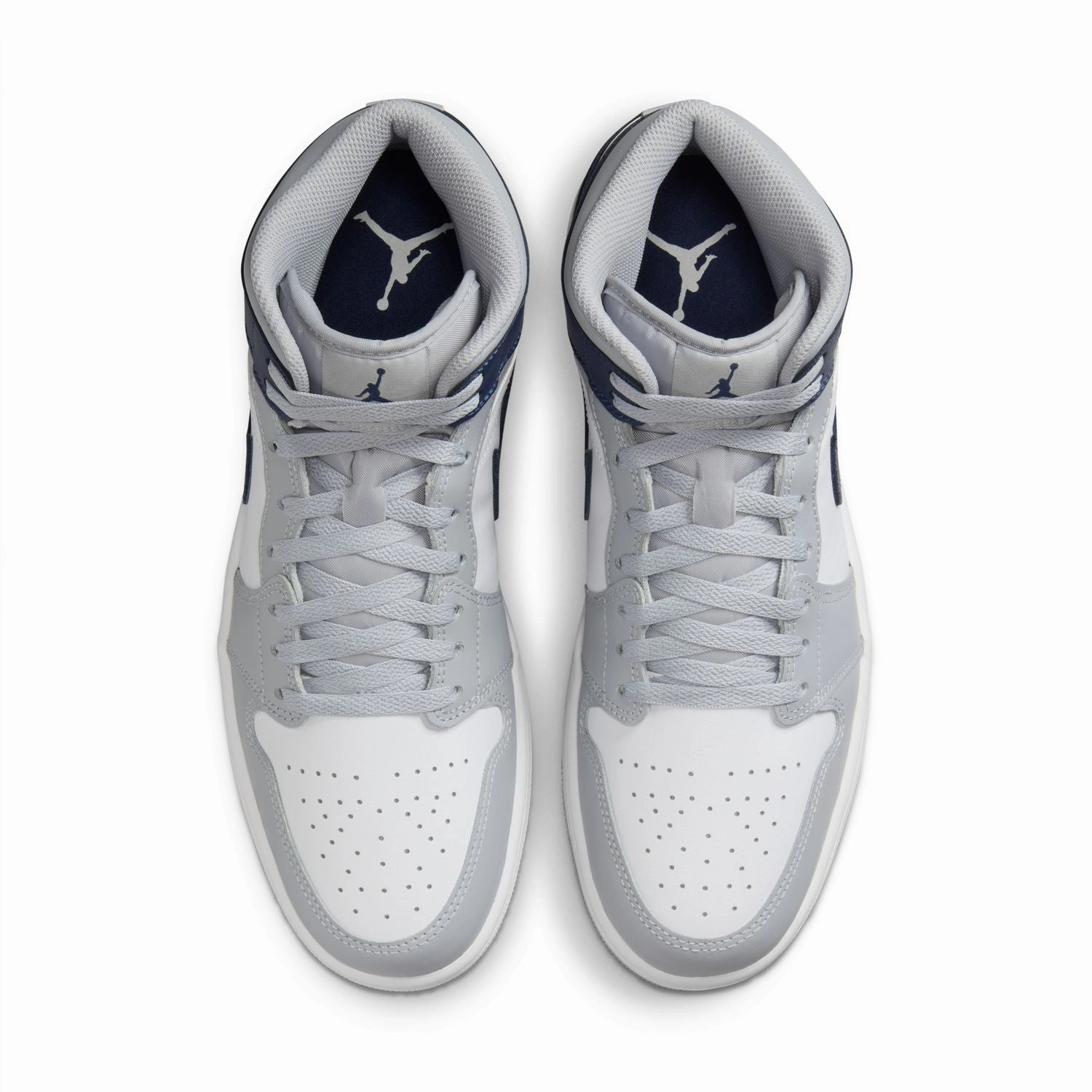 Cushioned traction Air Jordan 1 Mid 'Wolf Grey Midnight Navy'