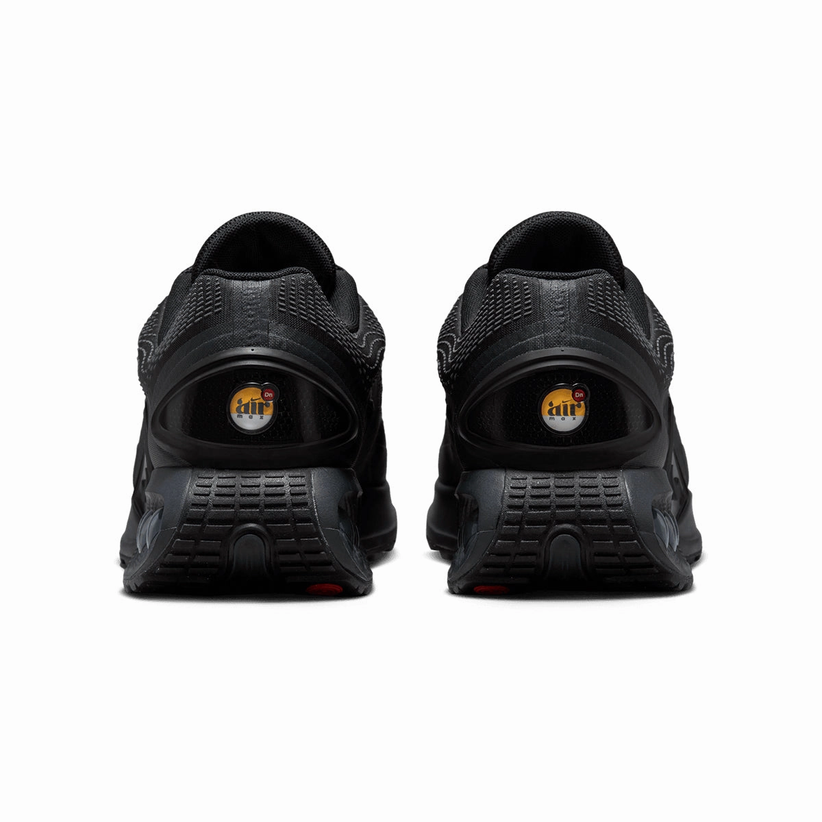 Air Max Dn 'Triple Black' Versatile Silhouette