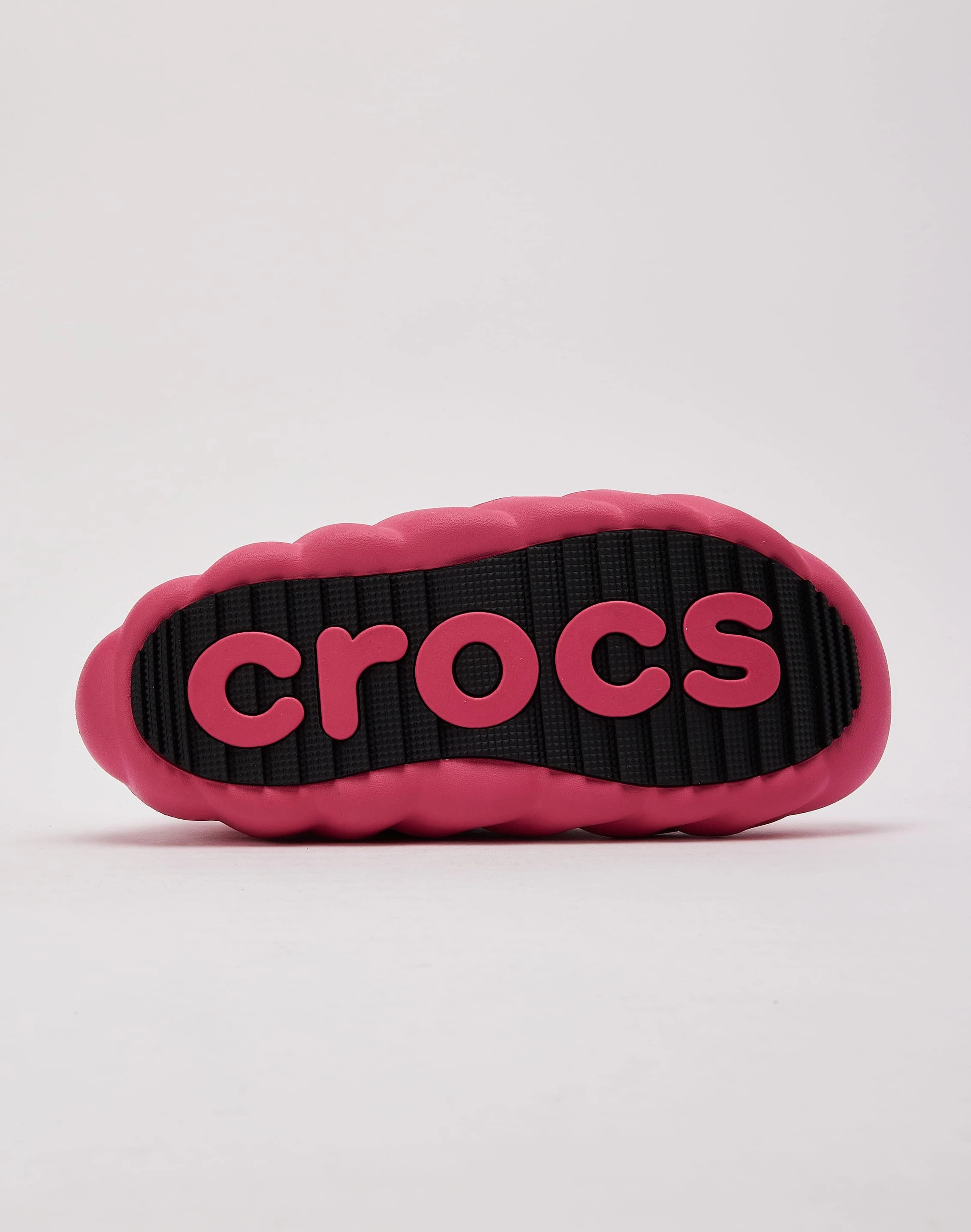 Crocs Overpuff Shorty Shock Dispersing Sole