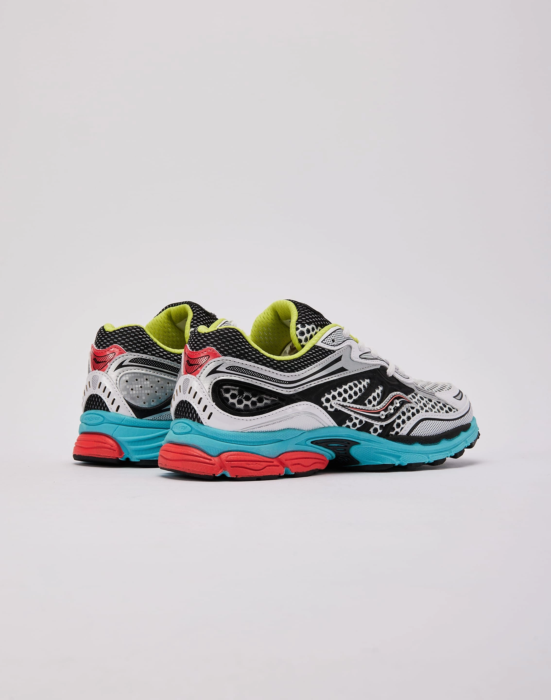 Saucony Omni 9 Grade-School track and field athletes' speed Shock absorption system