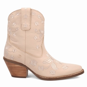 Appealing Sweetheart Floral Embroidered Snip Toe Pull On Cowboy Booties