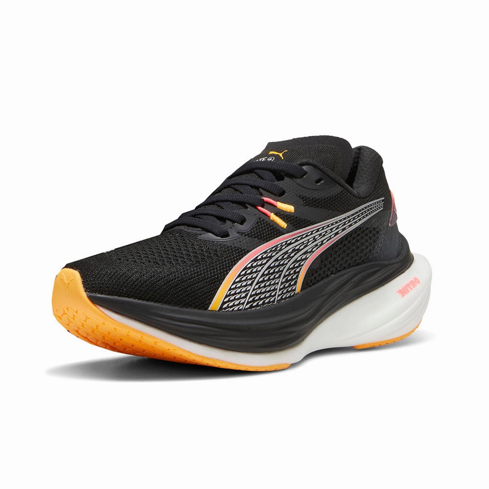 Deviate Nitro 3 Running Shoes Fashion-forward flair