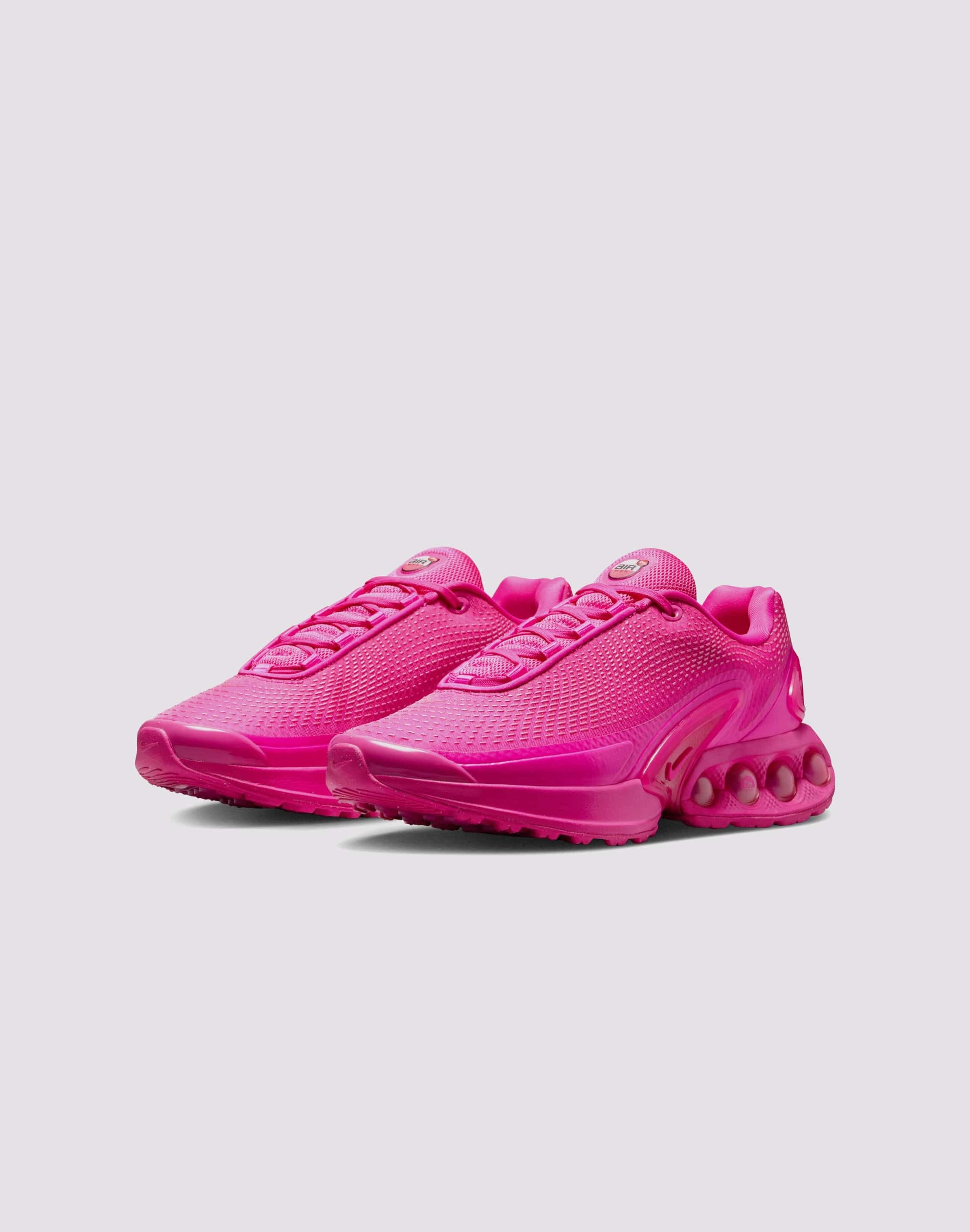 modern running shoes relay - run Nike Air Max Dn "Laser Fuchsia/Pink Blast/Alchemy Pink"