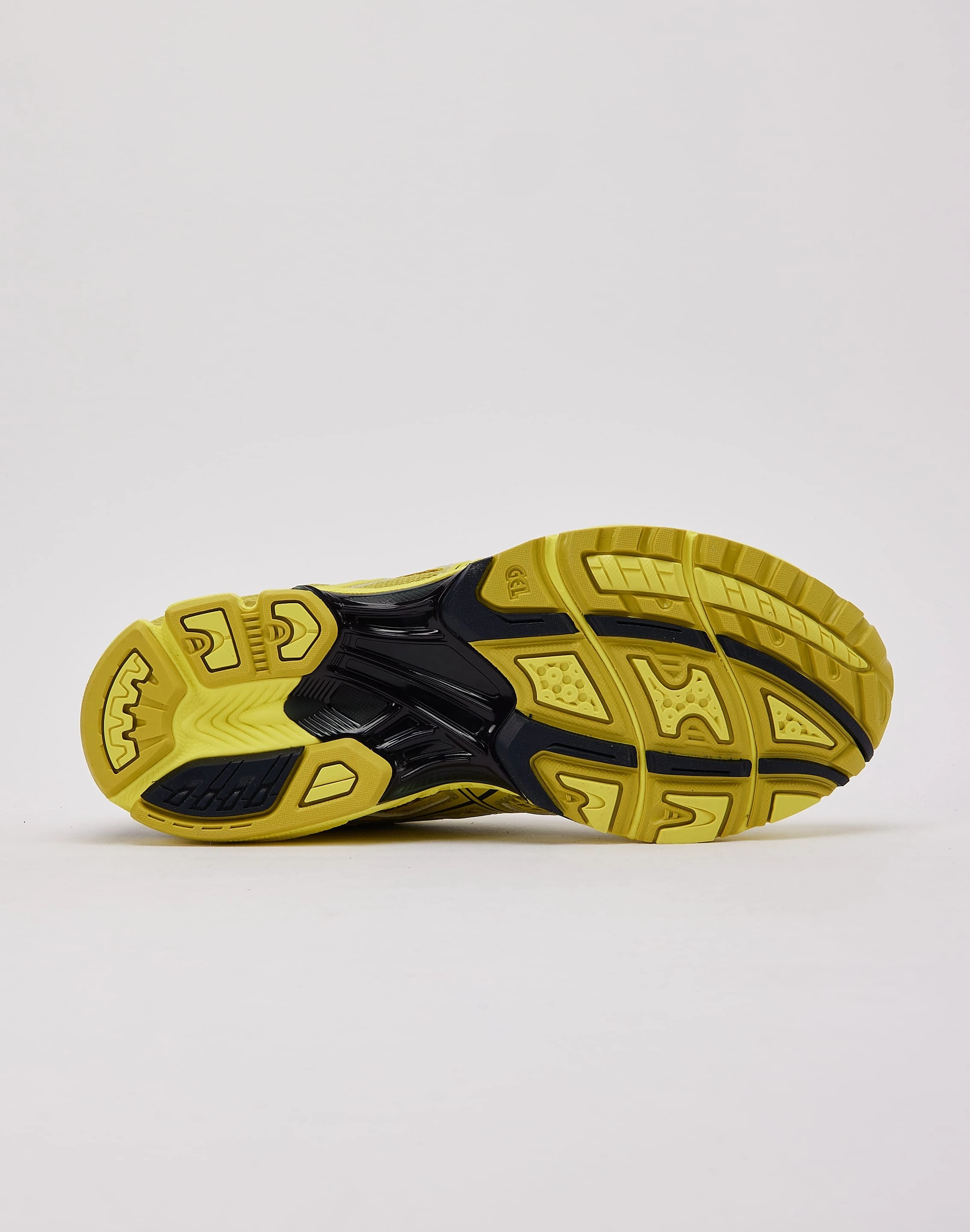 flexible midsole shoes Asics GEL-NIMBUS 10.1