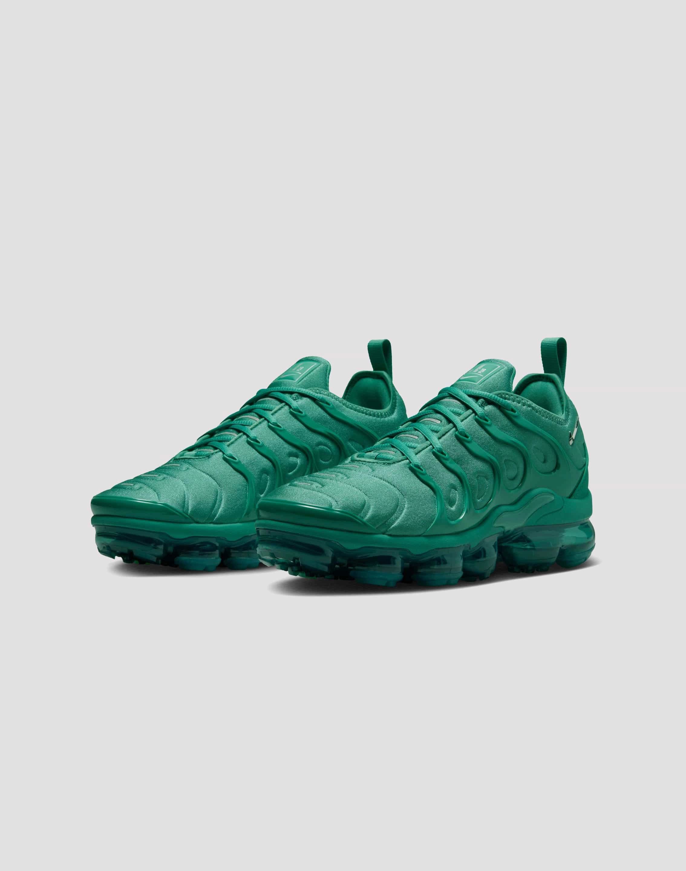 Nike VaporMax Plus "Bicoastal/Chrome/Metallic Silver" Dual Density Insert