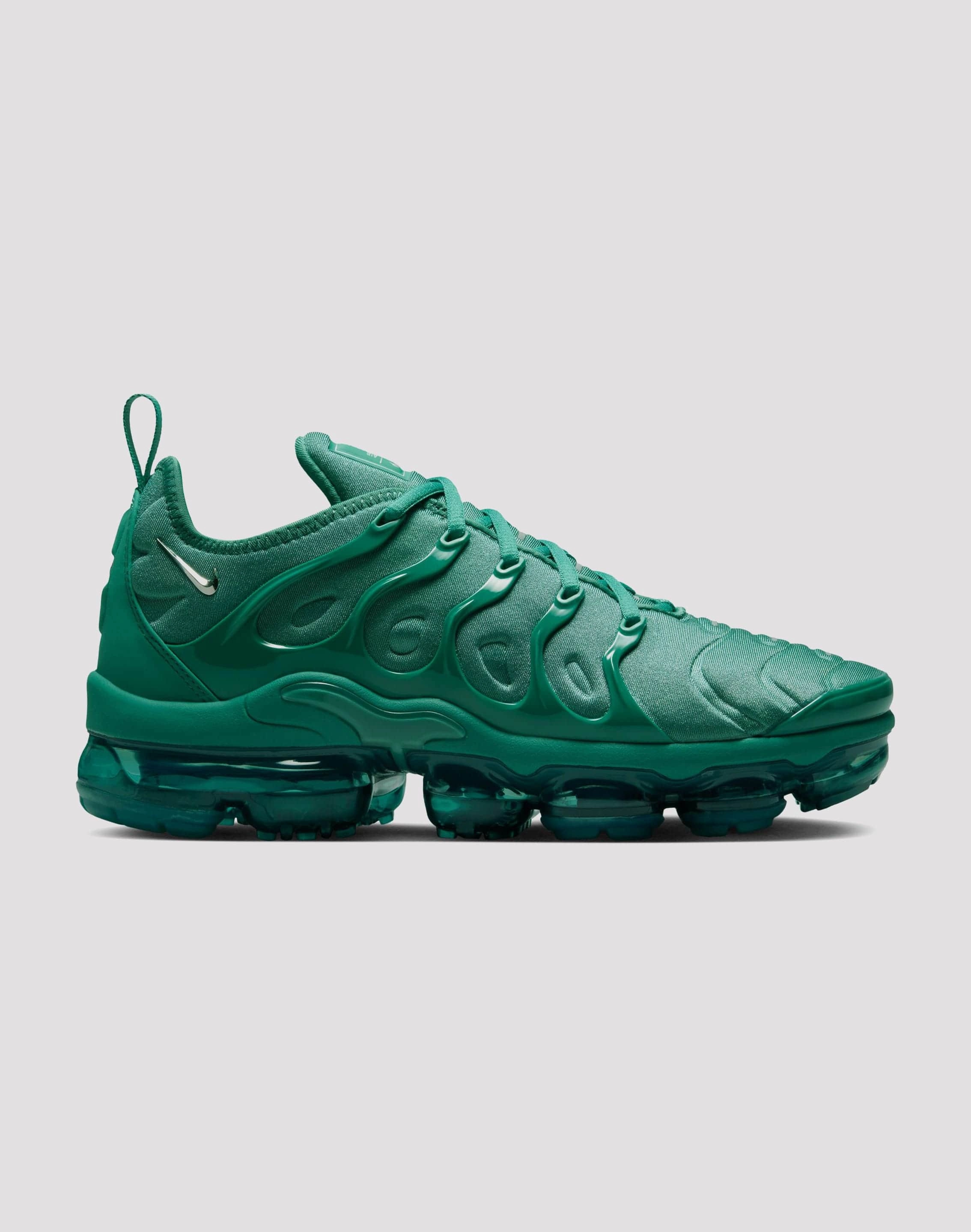 Nike VaporMax Plus "Bicoastal/Chrome/Metallic Silver" water - resistant shoes glass - fiber - reinforced shoes