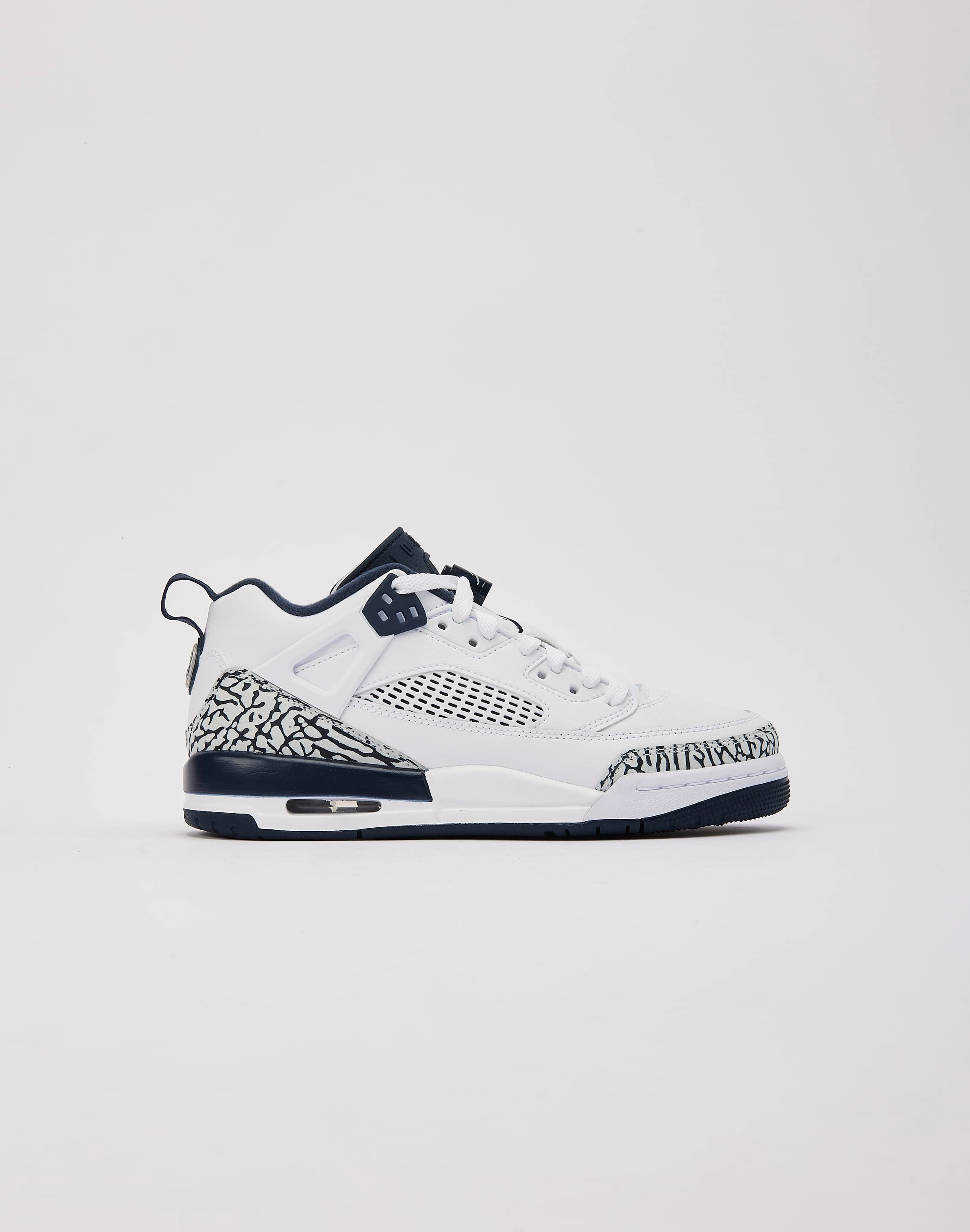 outdoor - style Sleek Ease Jordan Spizike Low Grade-School
