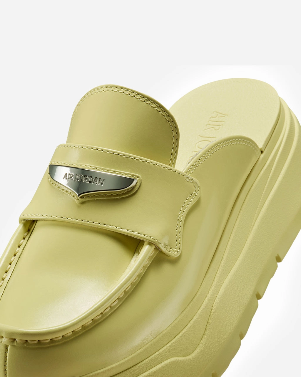 WMNS Air Jordan Mule 'Luminous Green/Metallic Silver' rainy - weather