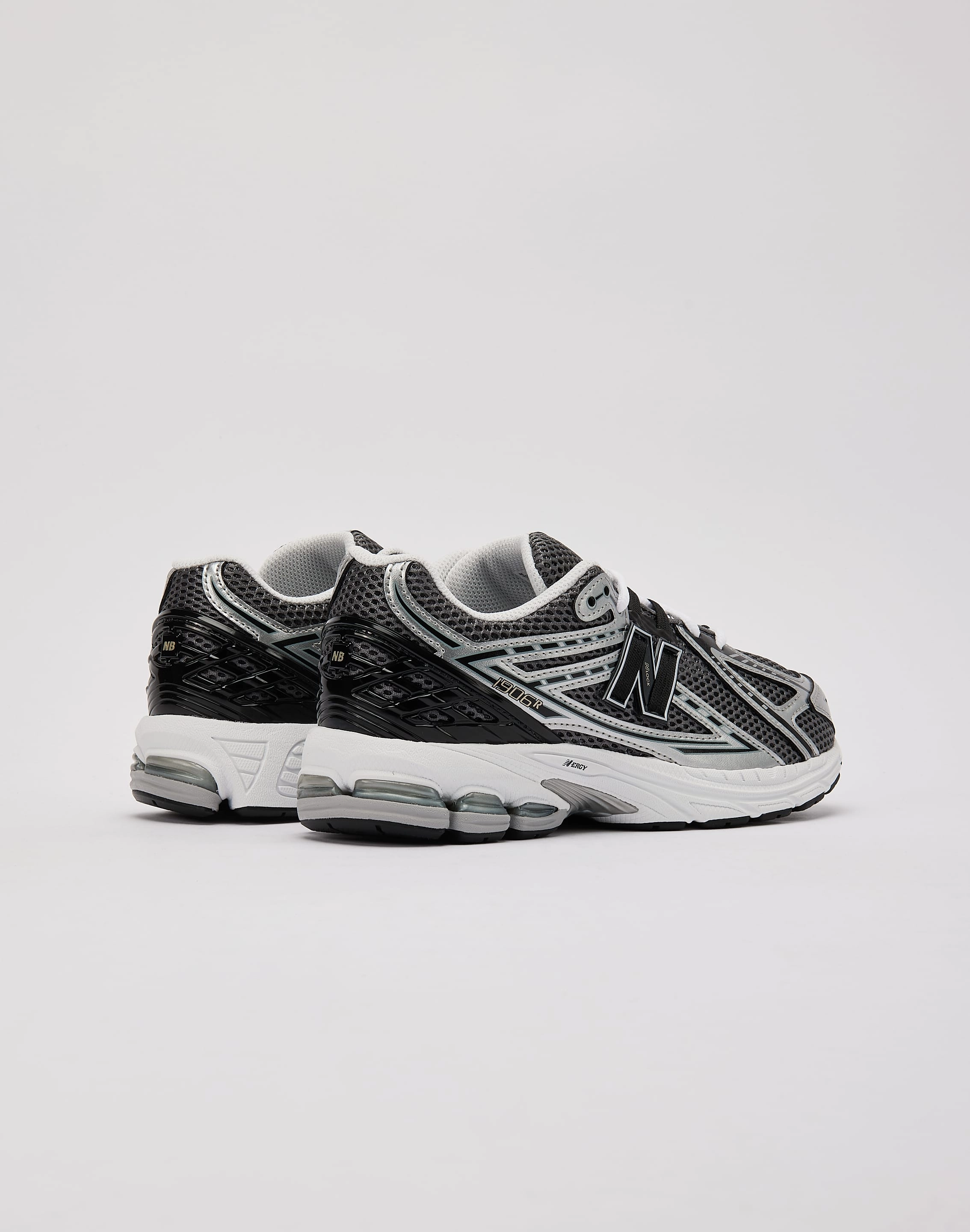 New Balance 1906R Grade-School Rubberized grip Breathable Synthetic Fabric