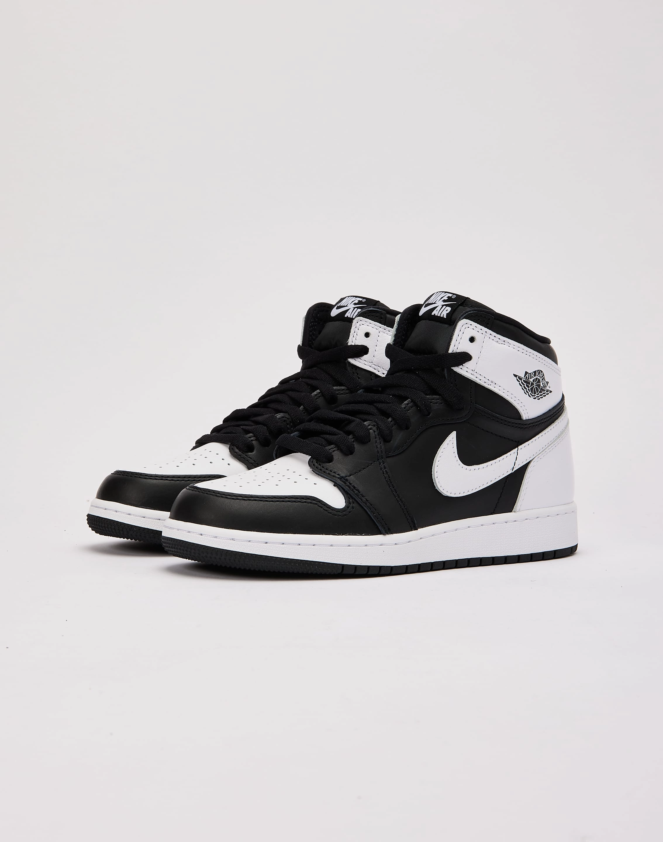 Jordan Air Jordan 1 Retro High OG 'Black and White' Grade-School Eco friendly materials