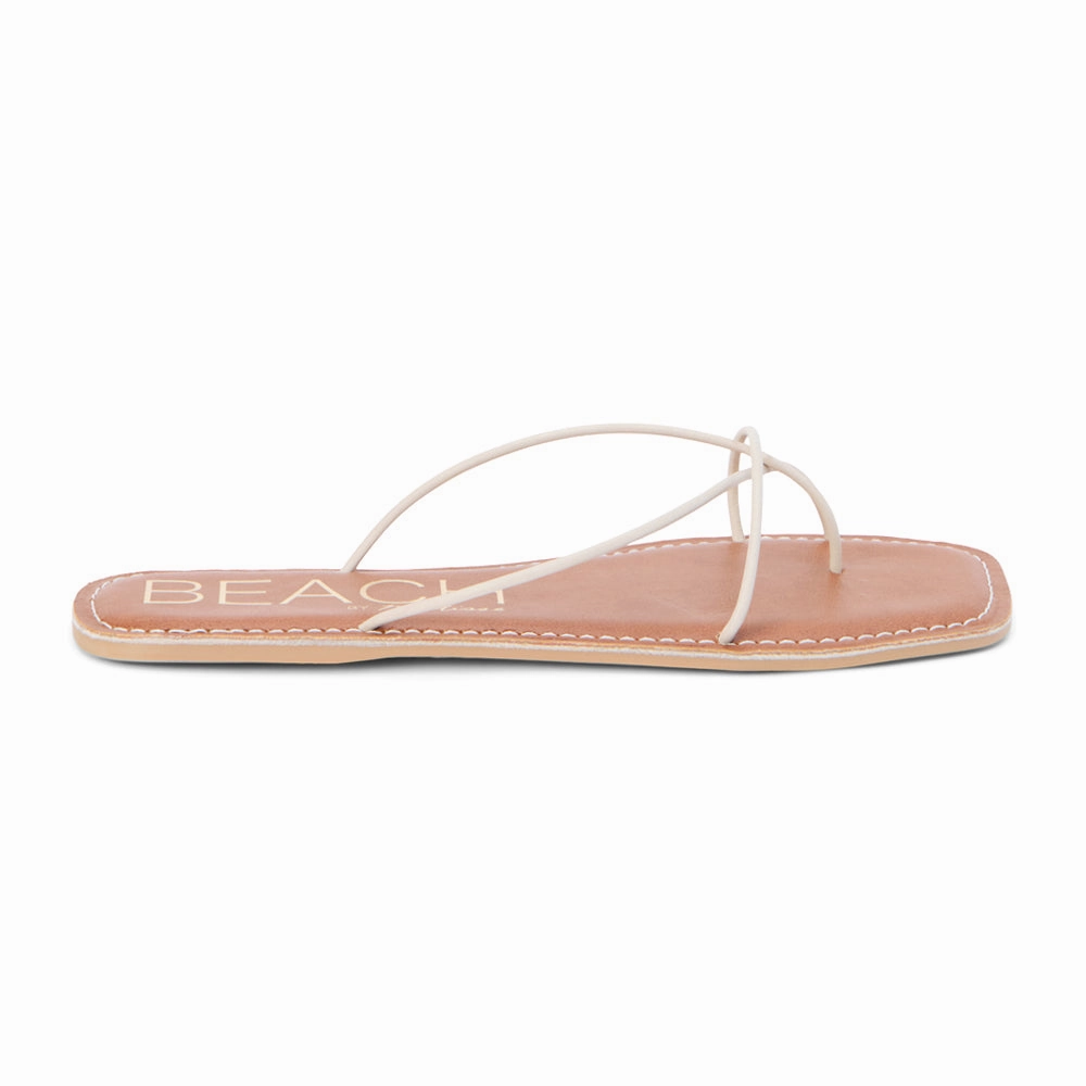 Coastline Strappy Flat Sandals Luxe cushioning
