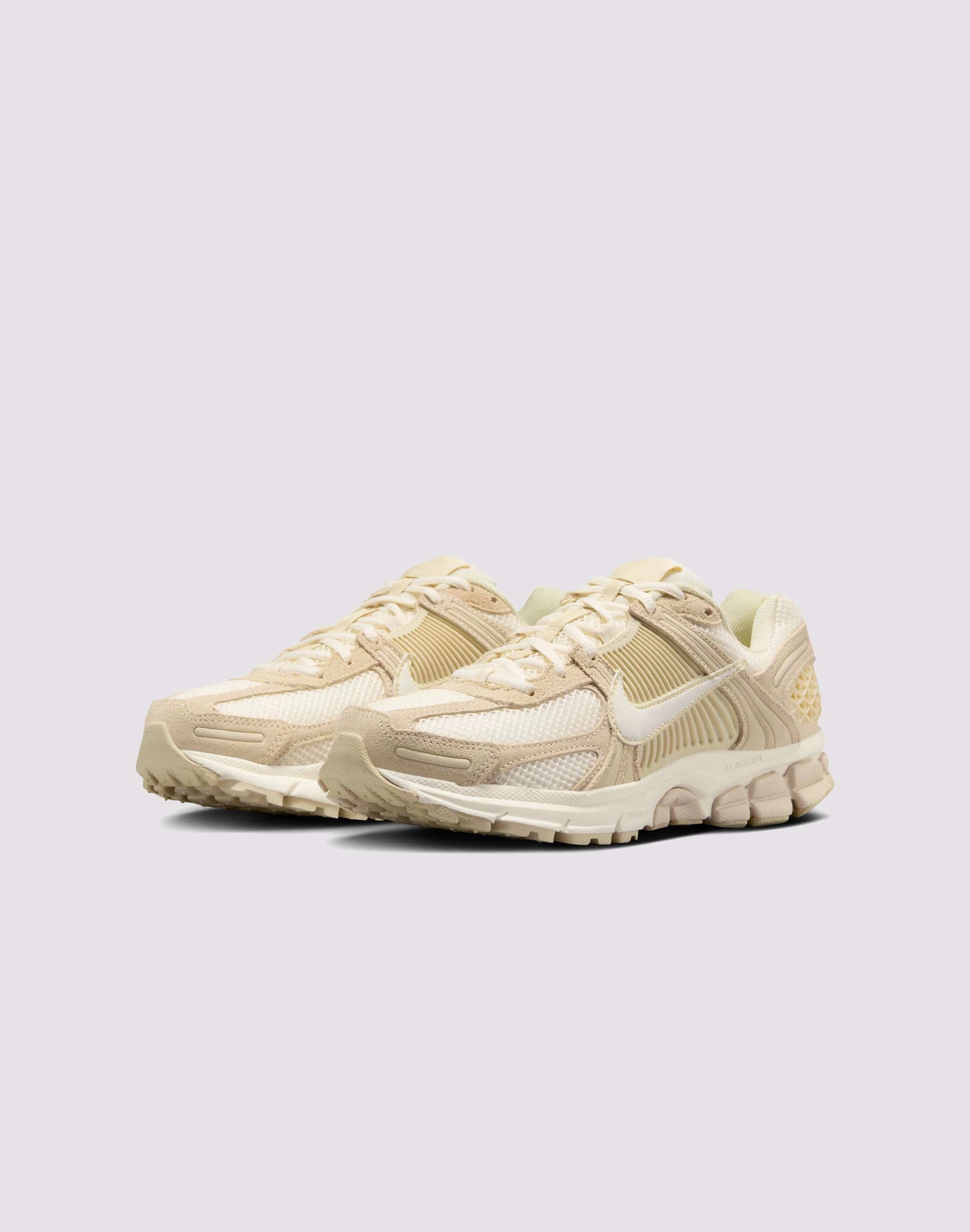 Comfort Ventilation Nike Zoom Vomero 5 "Beach/Sail/Lt Khaki/Pale Ivory"