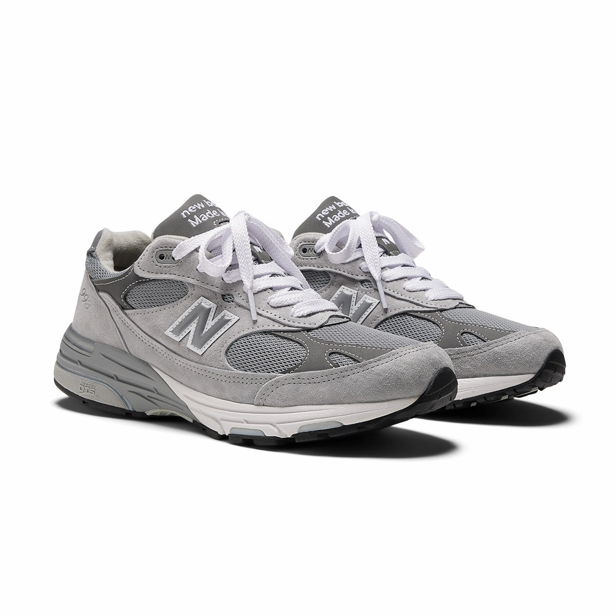Multi-functional durability In USA 993 'Grey'