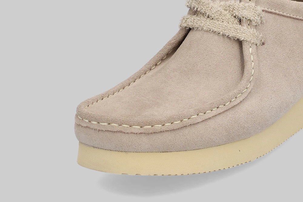 Clarks Wallabee 2604 'Sand' Versatile Footwear