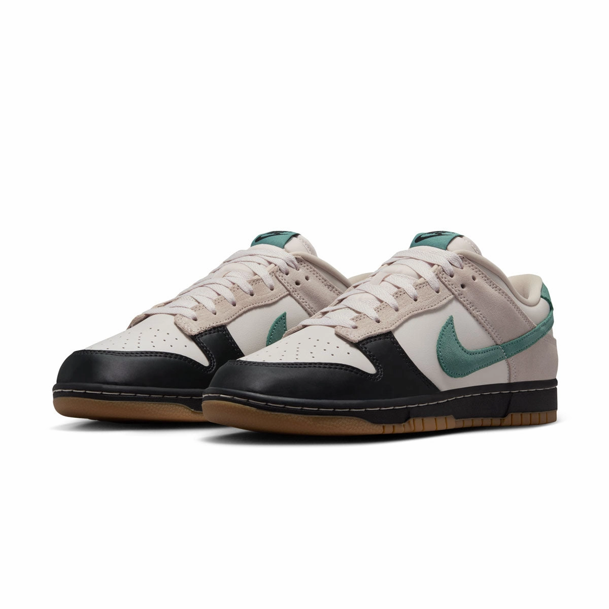 tie - up style Dunk Low 'Black Toe'