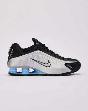 Flexible Outsole Pattern Shock Dispersing Layer Nike Shox R4