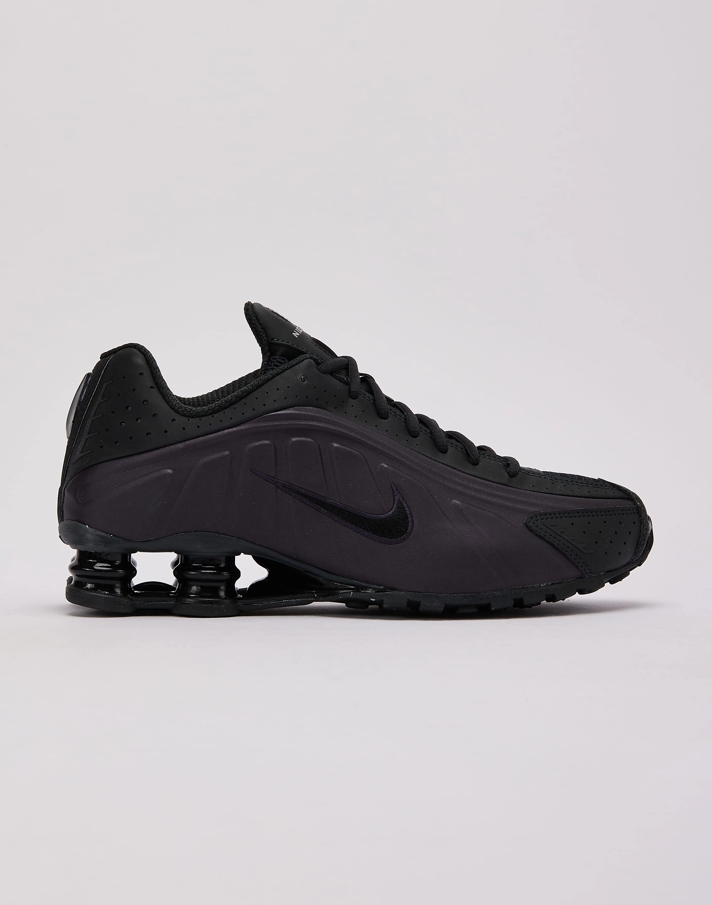 geometric - pattern shoes Nike Shox R4