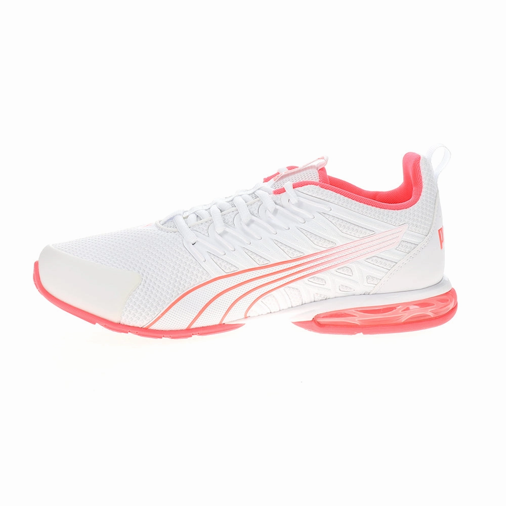 Voltaic Evo Wide Training Shoes Retro-inspired