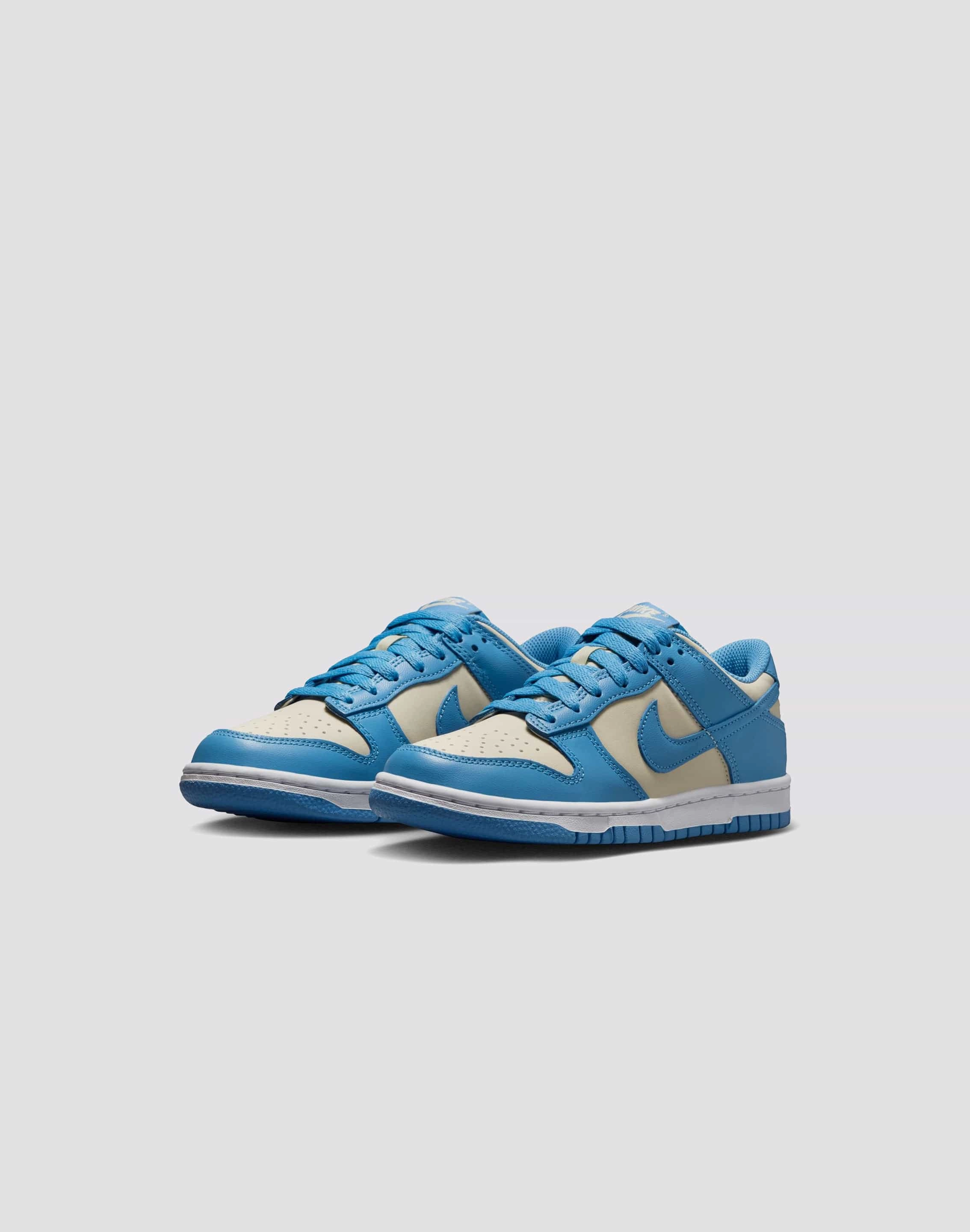 Low - top kids' shoes Nike Dunk Low Grade School Girls' "Blue Beyond/Beach/White"