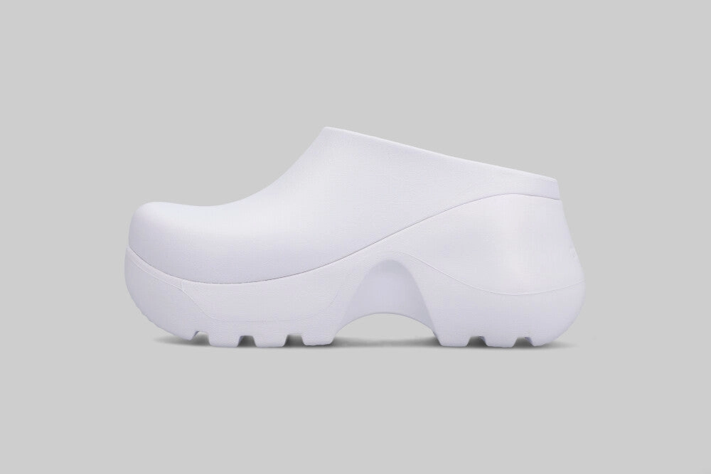 Crocs Hydra Clog Frosted 'Grape' suede upper