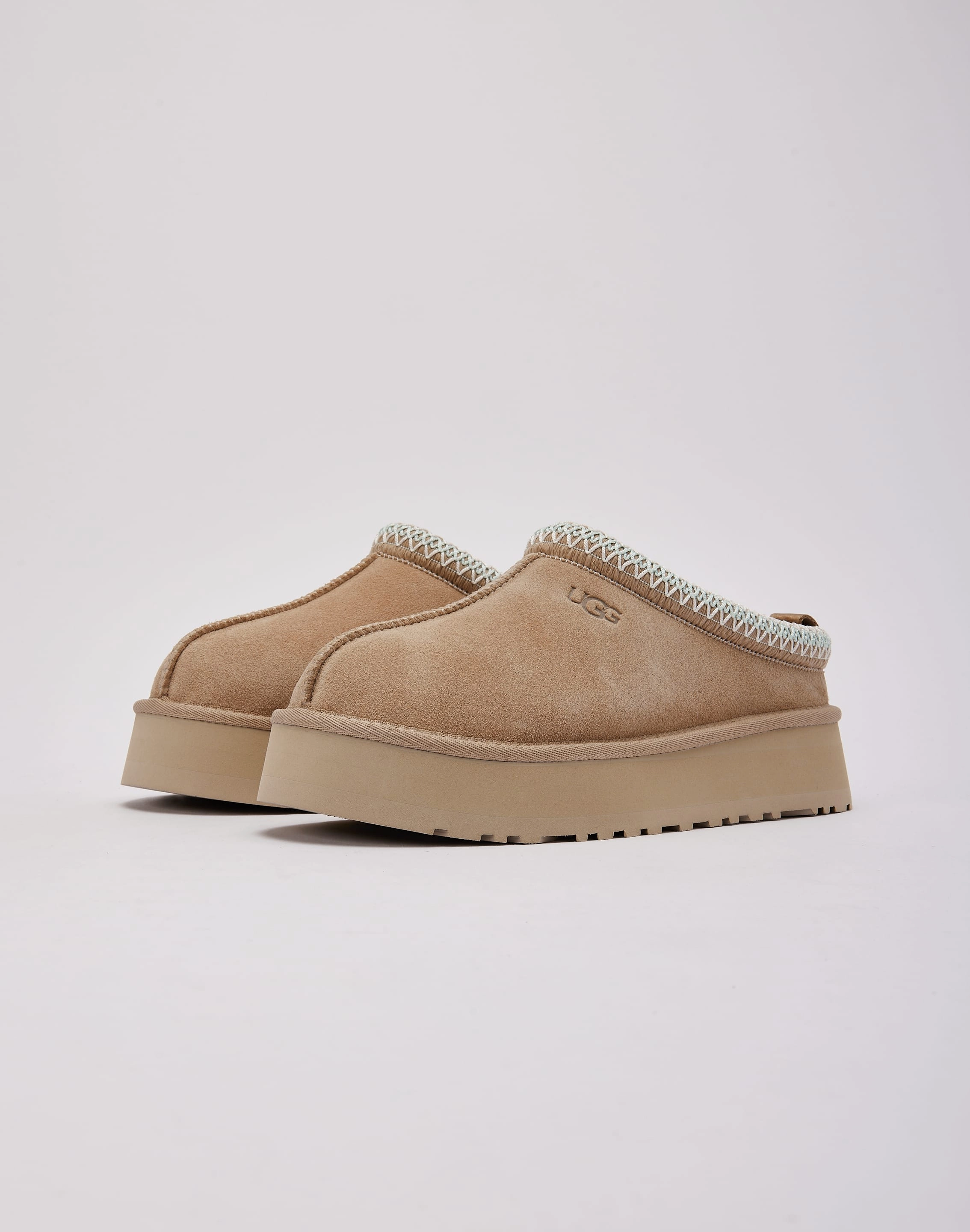 Modern Fit Cold Step UGG Tazz II