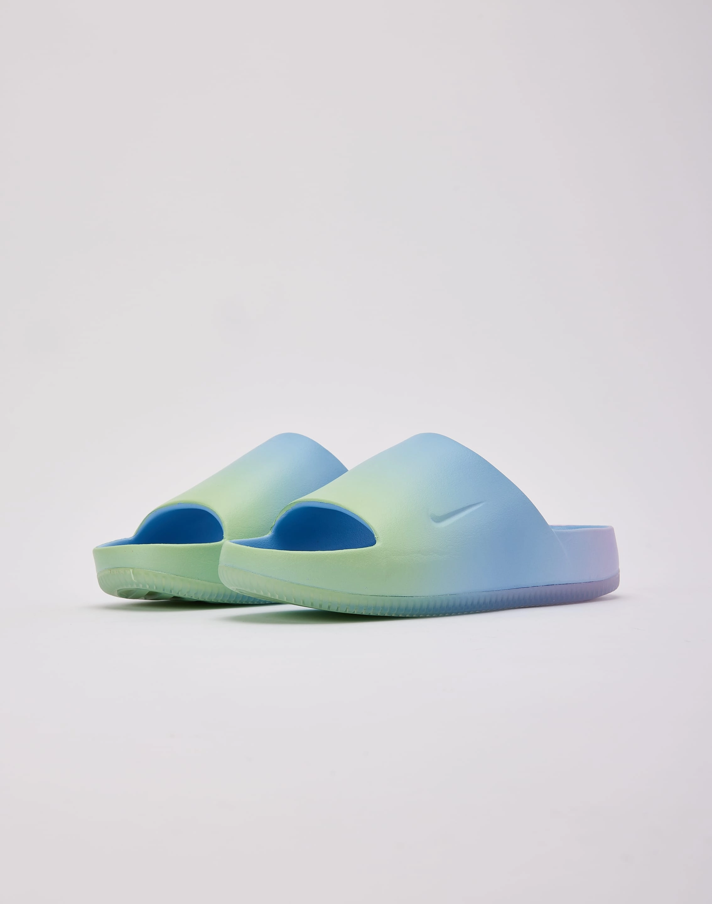 Slip-On Style Weekend Casual Nike Calm Slides