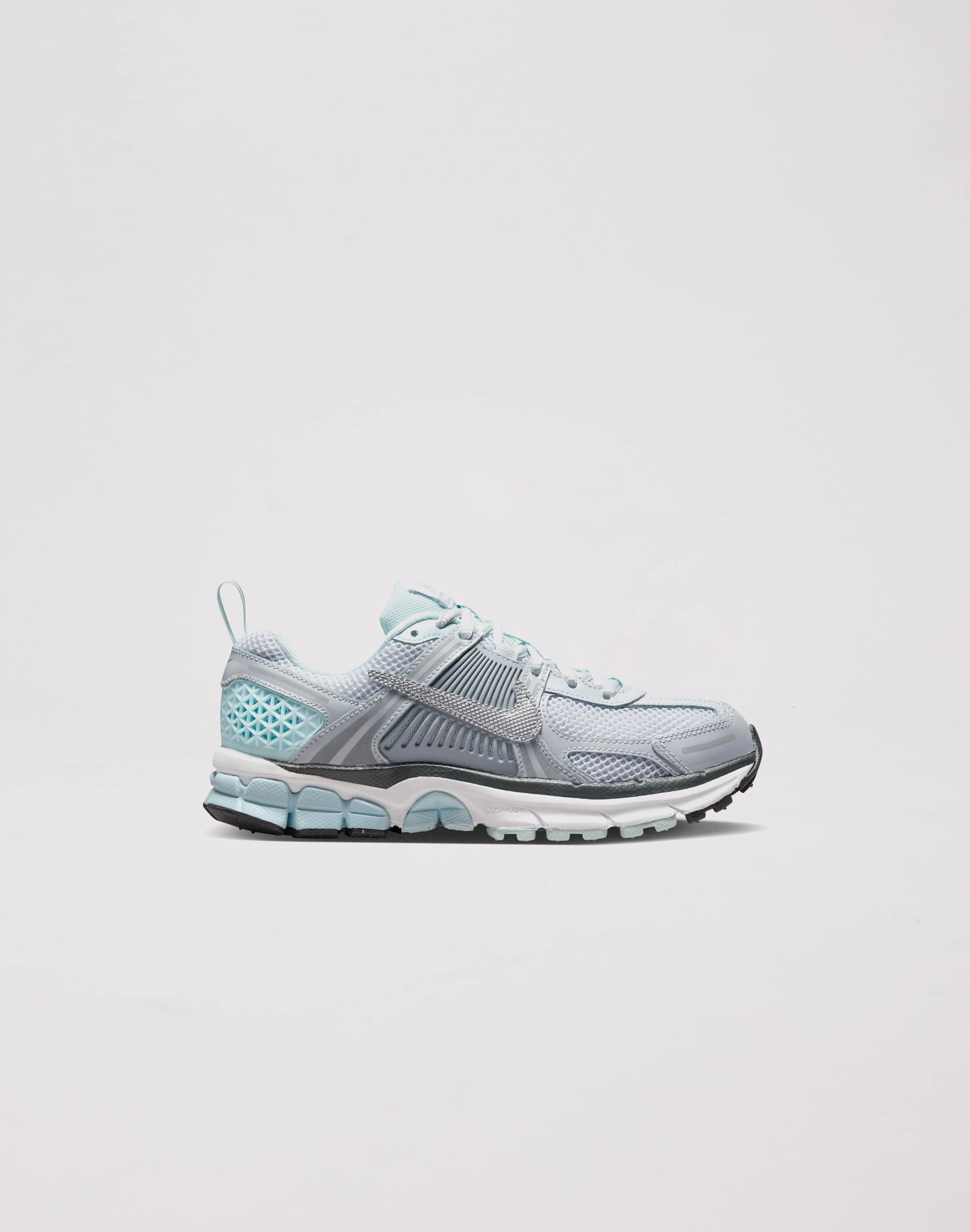 Nike Vomero 5 Grade School Kids' "Pure Platinum/Metallic Silver" Machine washable Rubberized grip