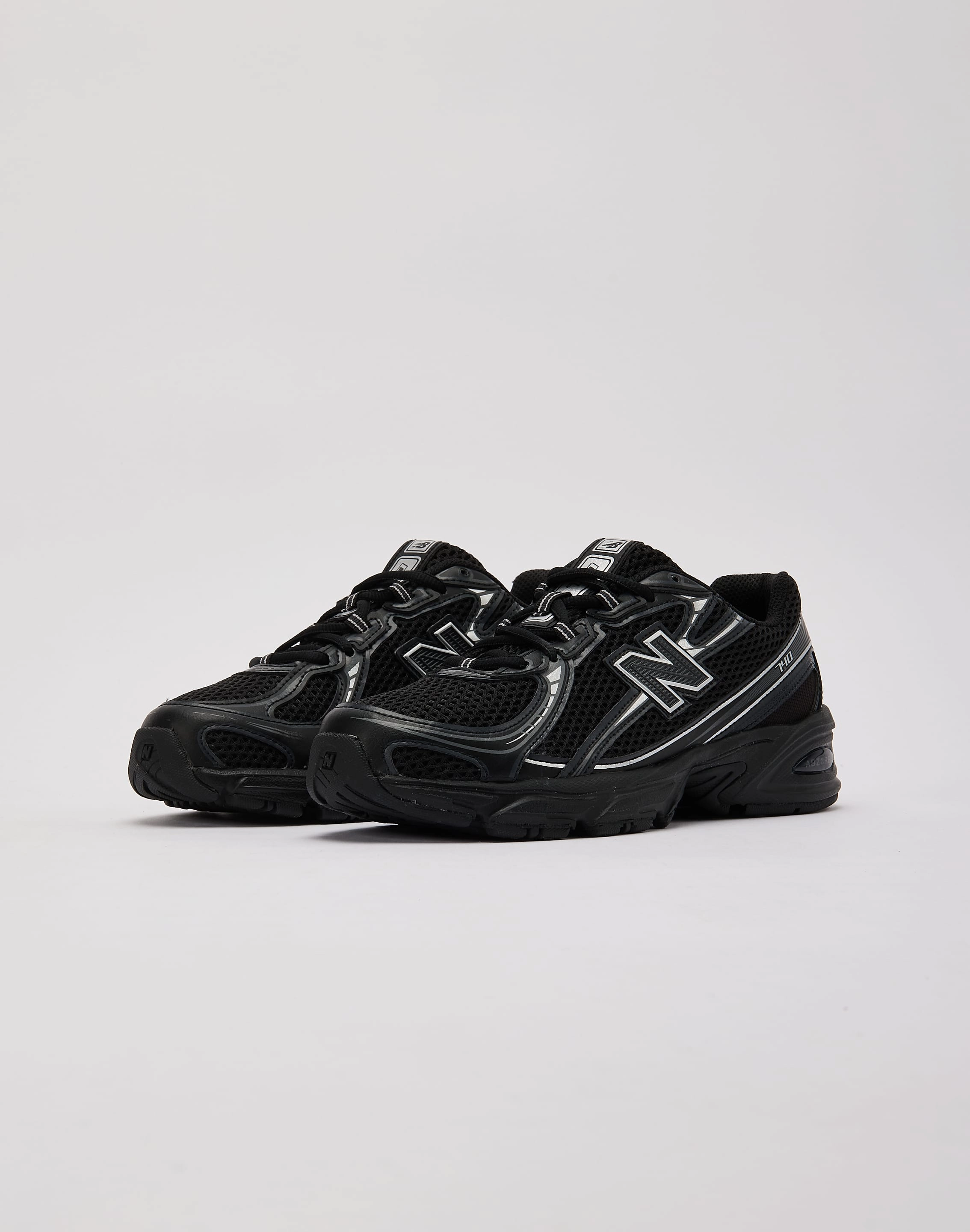 New Balance 740 Grade-School Seamless