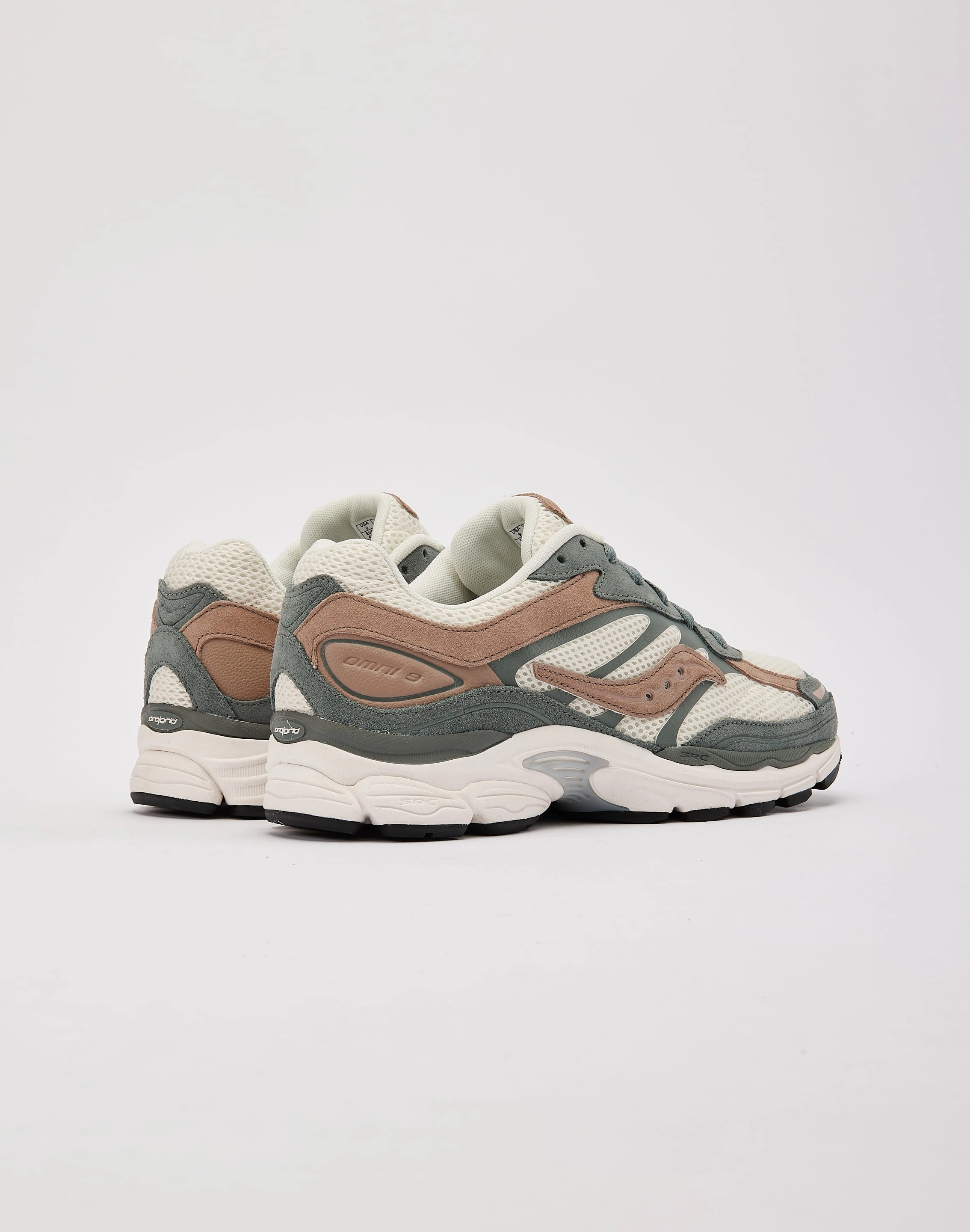 Edgy Saucony ProGrid Omni 9