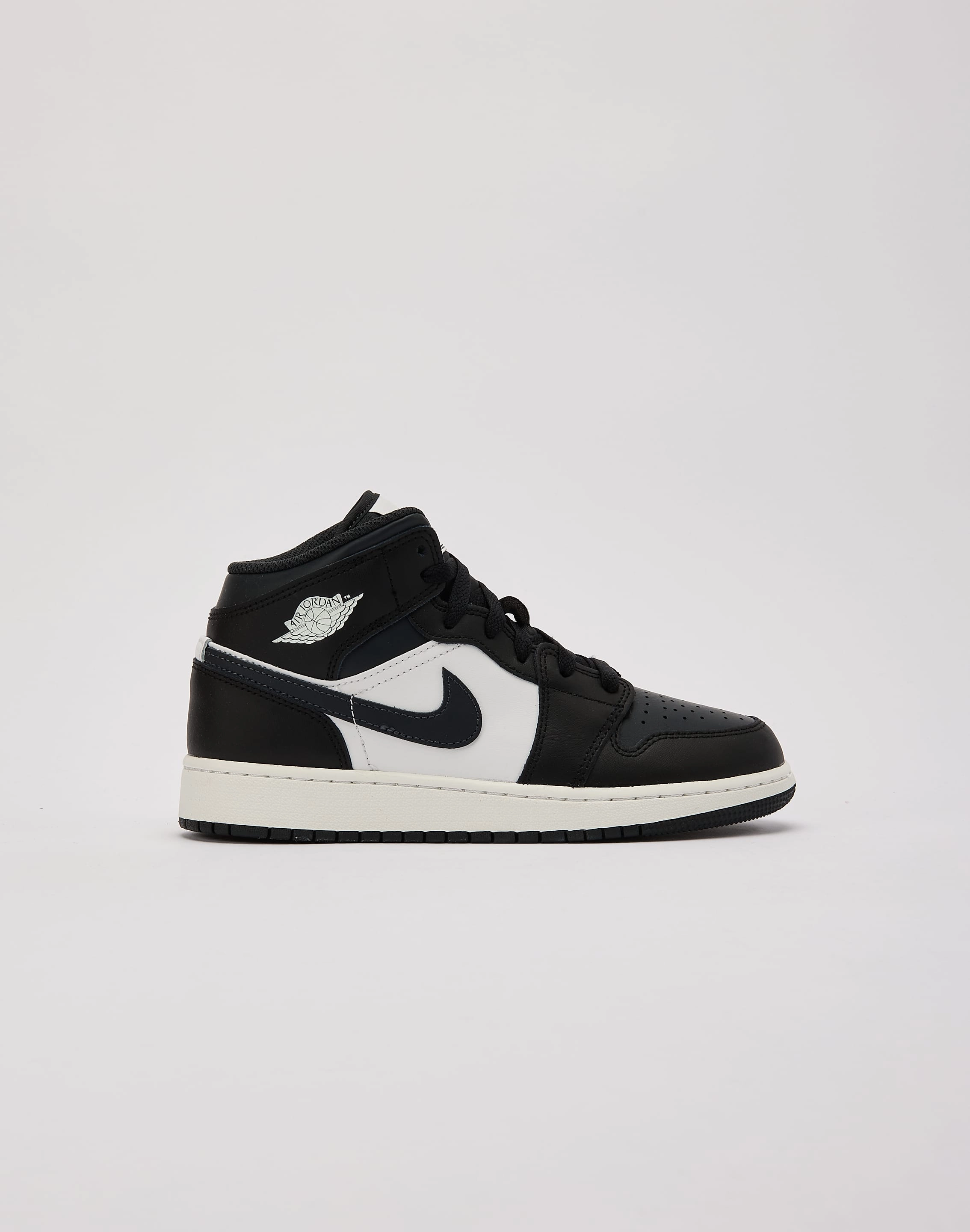 Jordan Air Jordan 1 Mid Grade-School Shock Resistance Preschool - sized shoes
