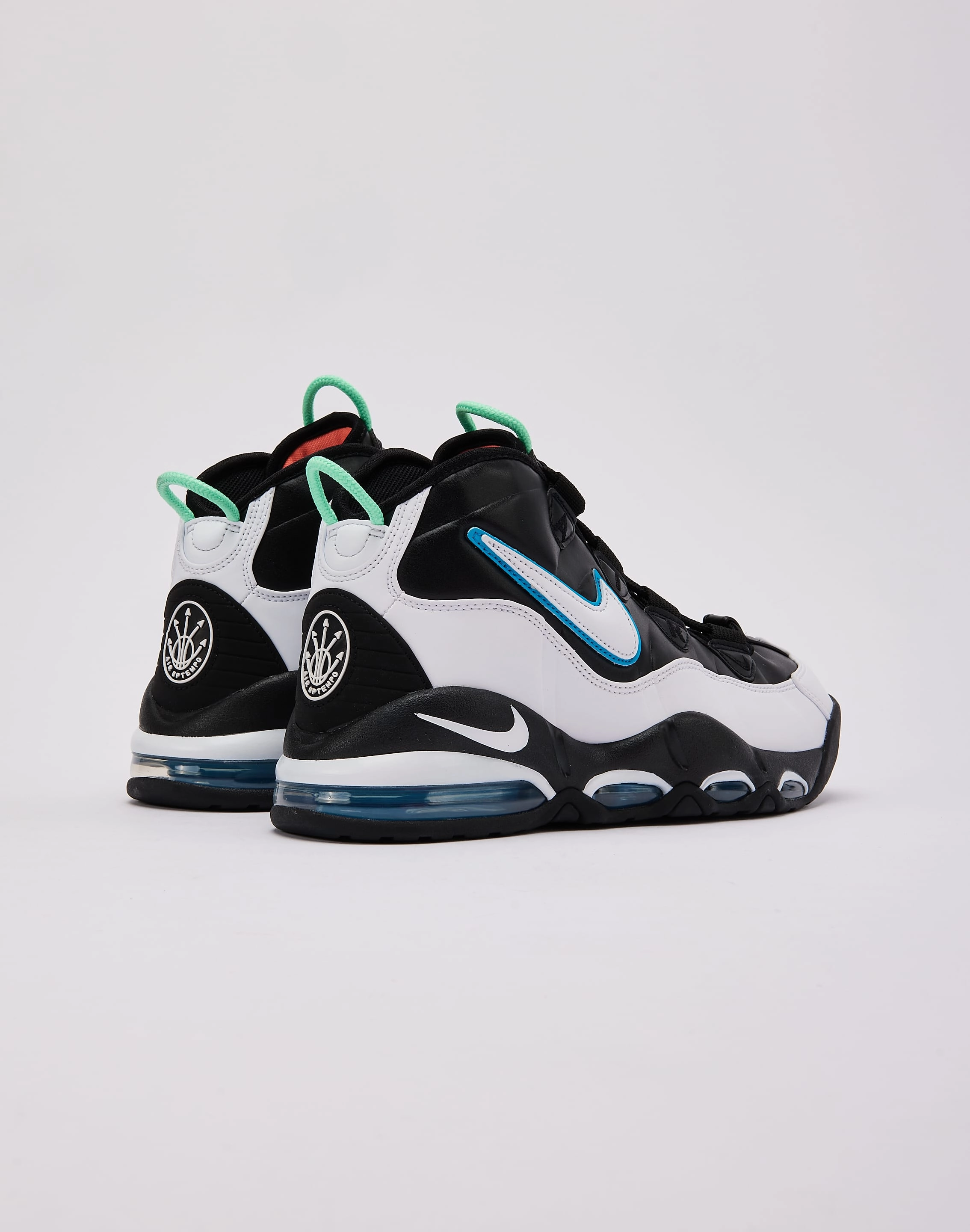 Built-in comfort closed-toe Nike Air Max Uptempo '95 'NY vs NY'