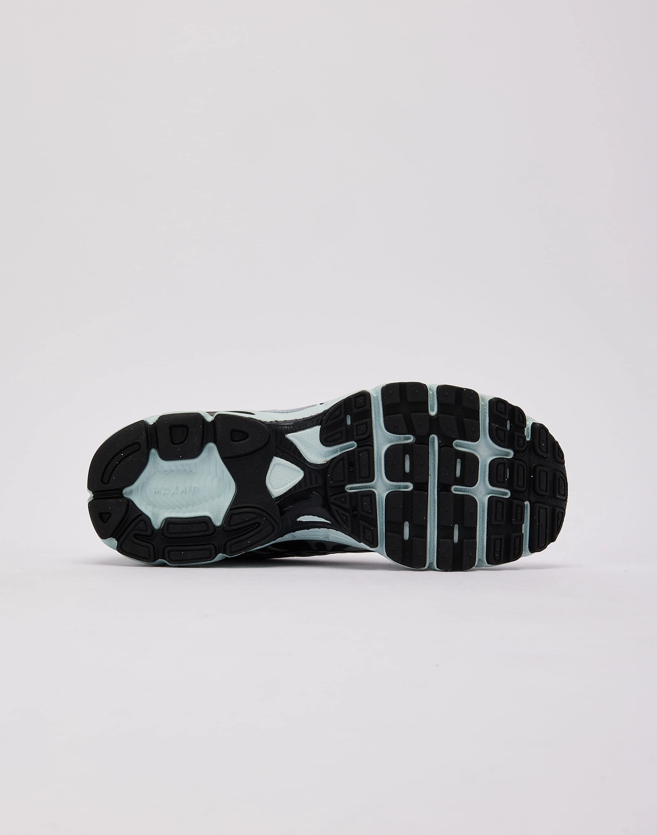 polar - climate shoes Breathable mesh design Nike Air Max Moto 2K