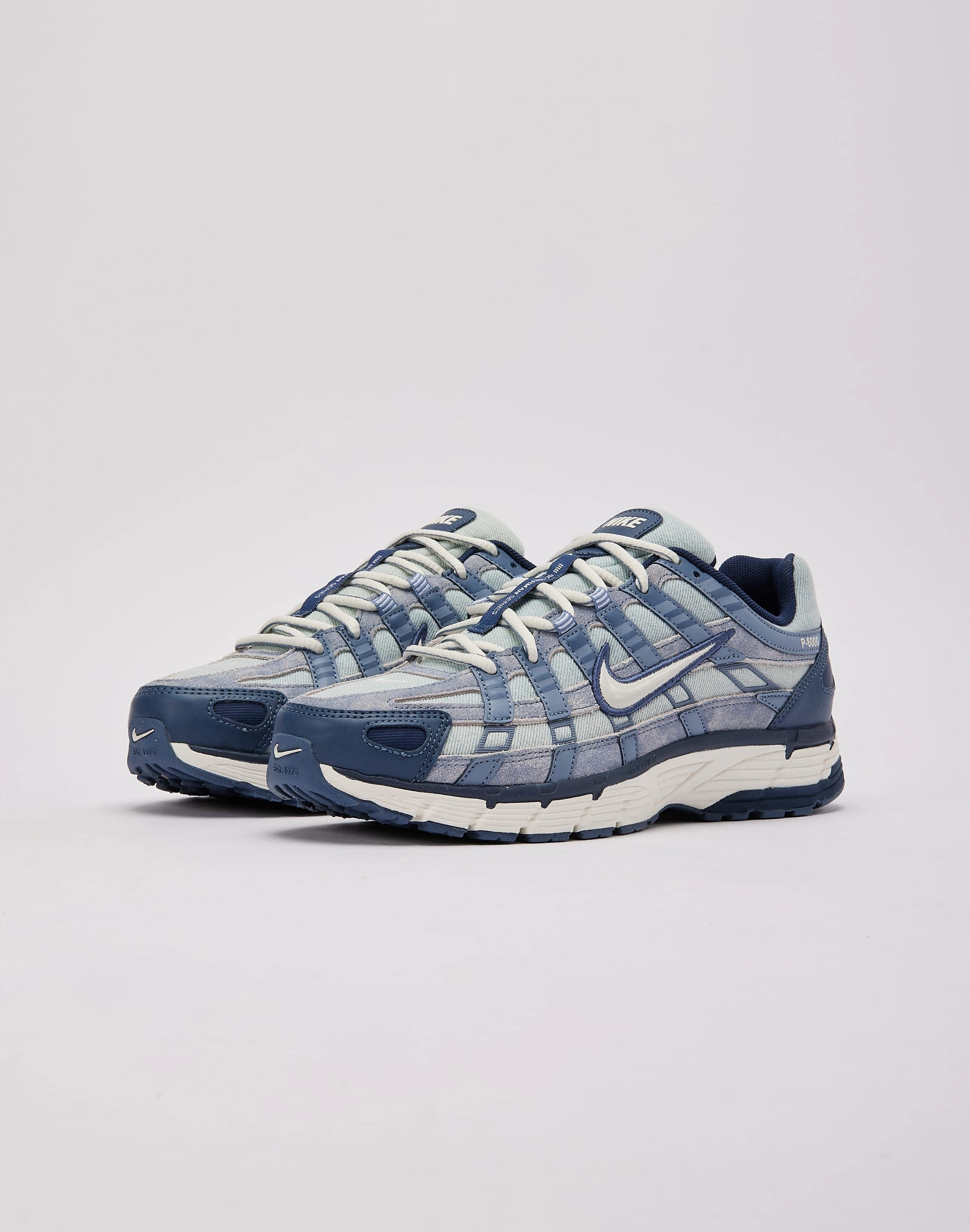 Knit Cage Pressure Redistribution Design Nike P-6000 SE