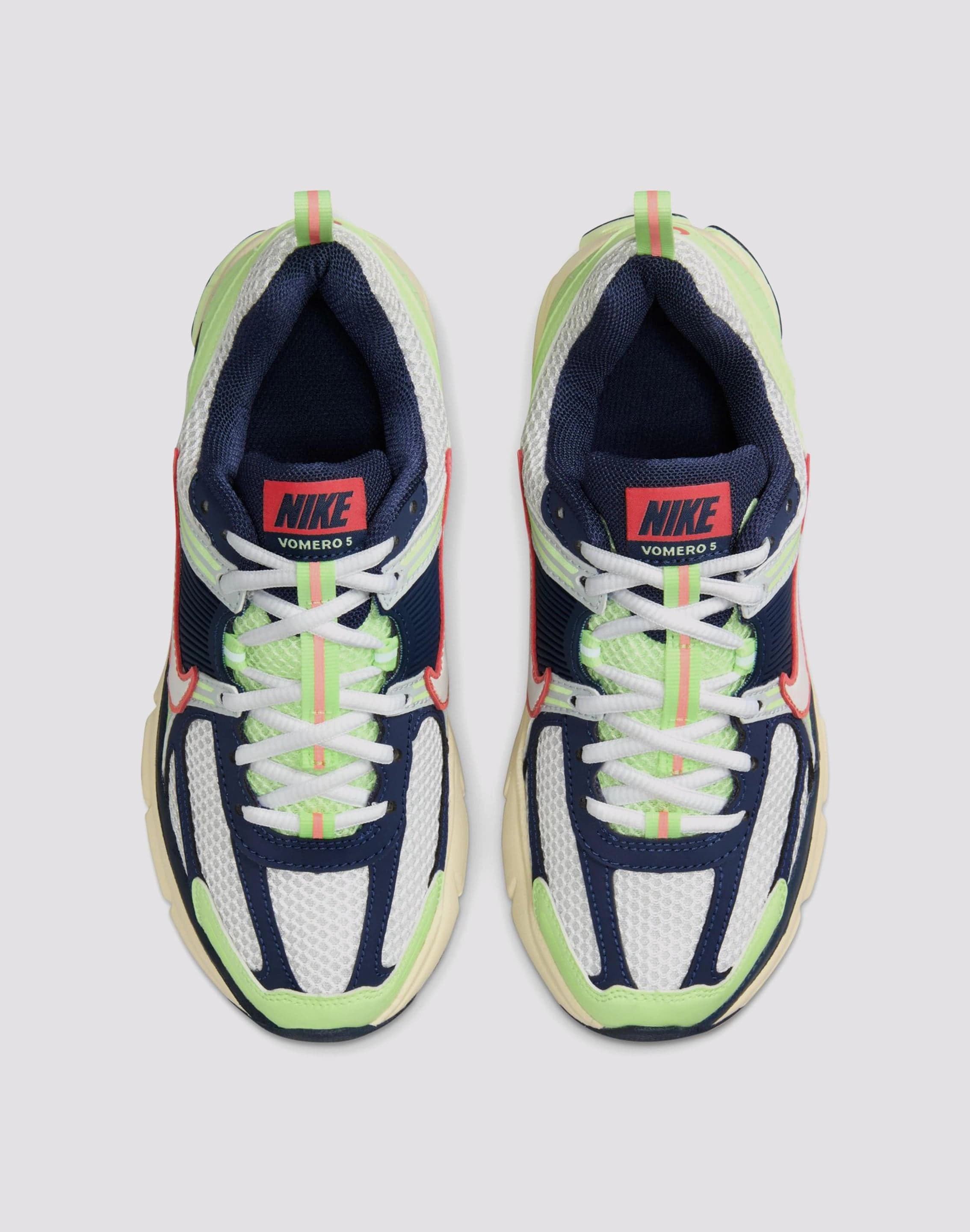 Torsional Stability System Nike Vomero 5 Grade-School