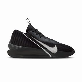 G.T. Jump Academy EP 'Black' Dynamic silhouette