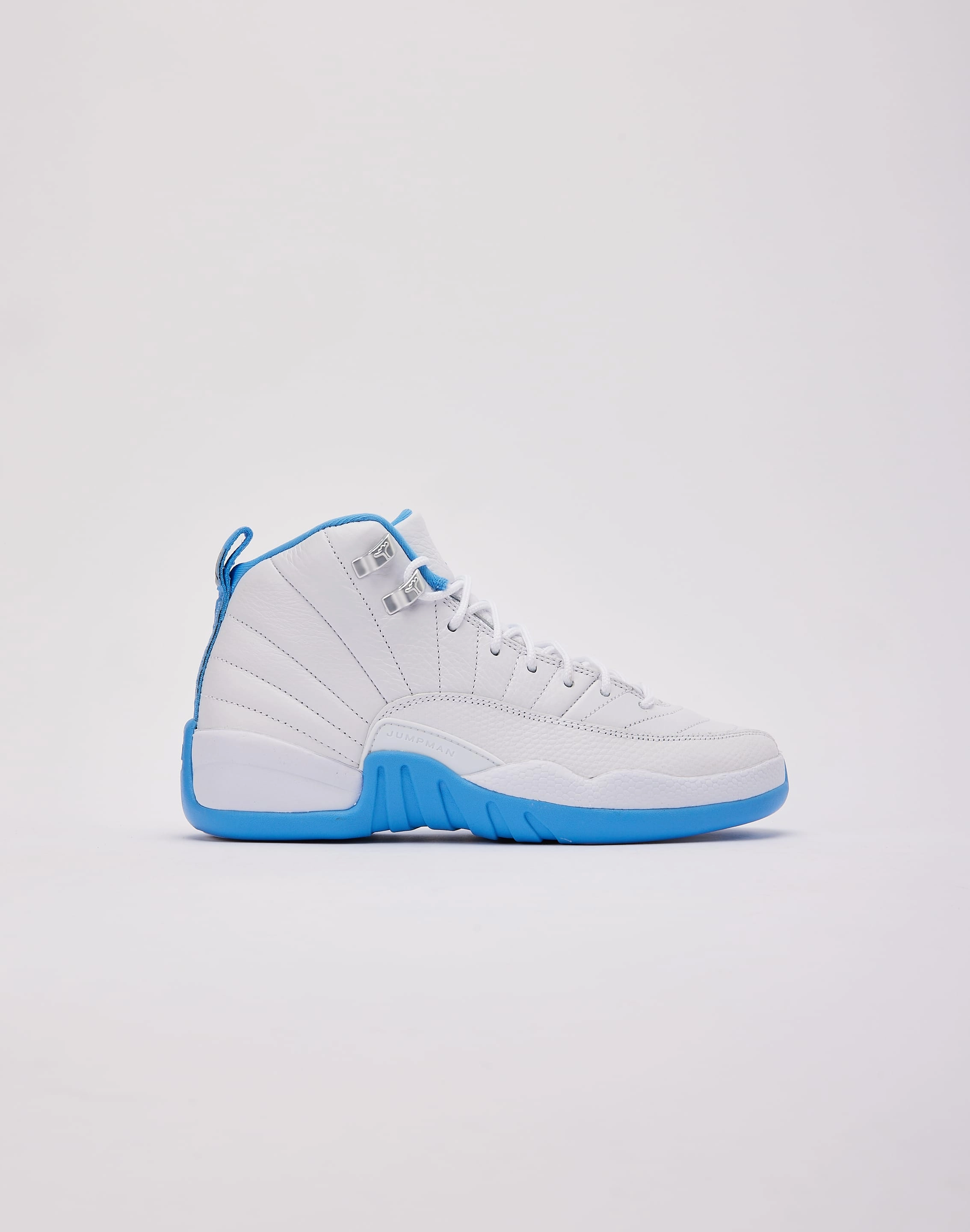 Jordan Air Jordan 12 Retro 'White and University Blue' Grade-School Energy Return Cushioning Classic kids' looks