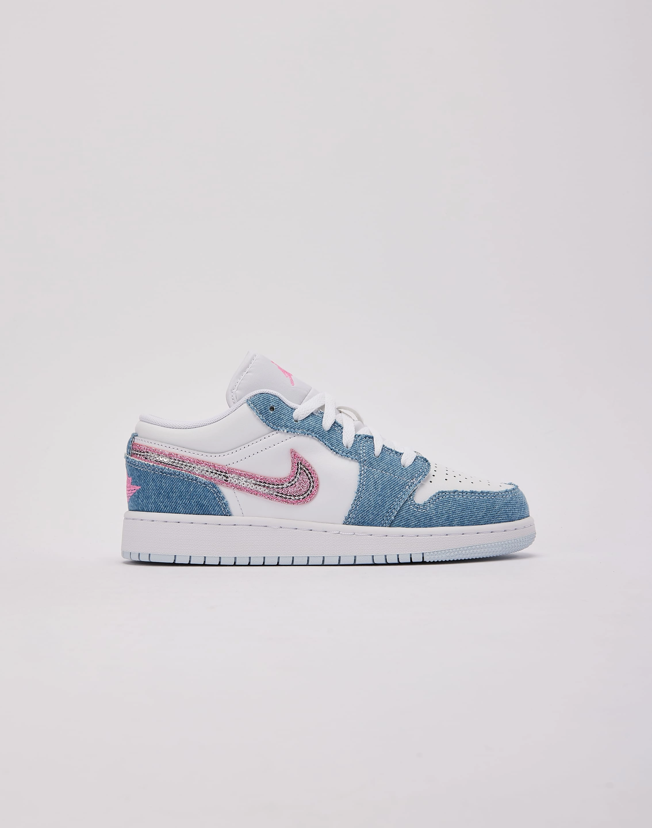 Jordan Air Jordan 1 Low SE Grade-School Slim flair