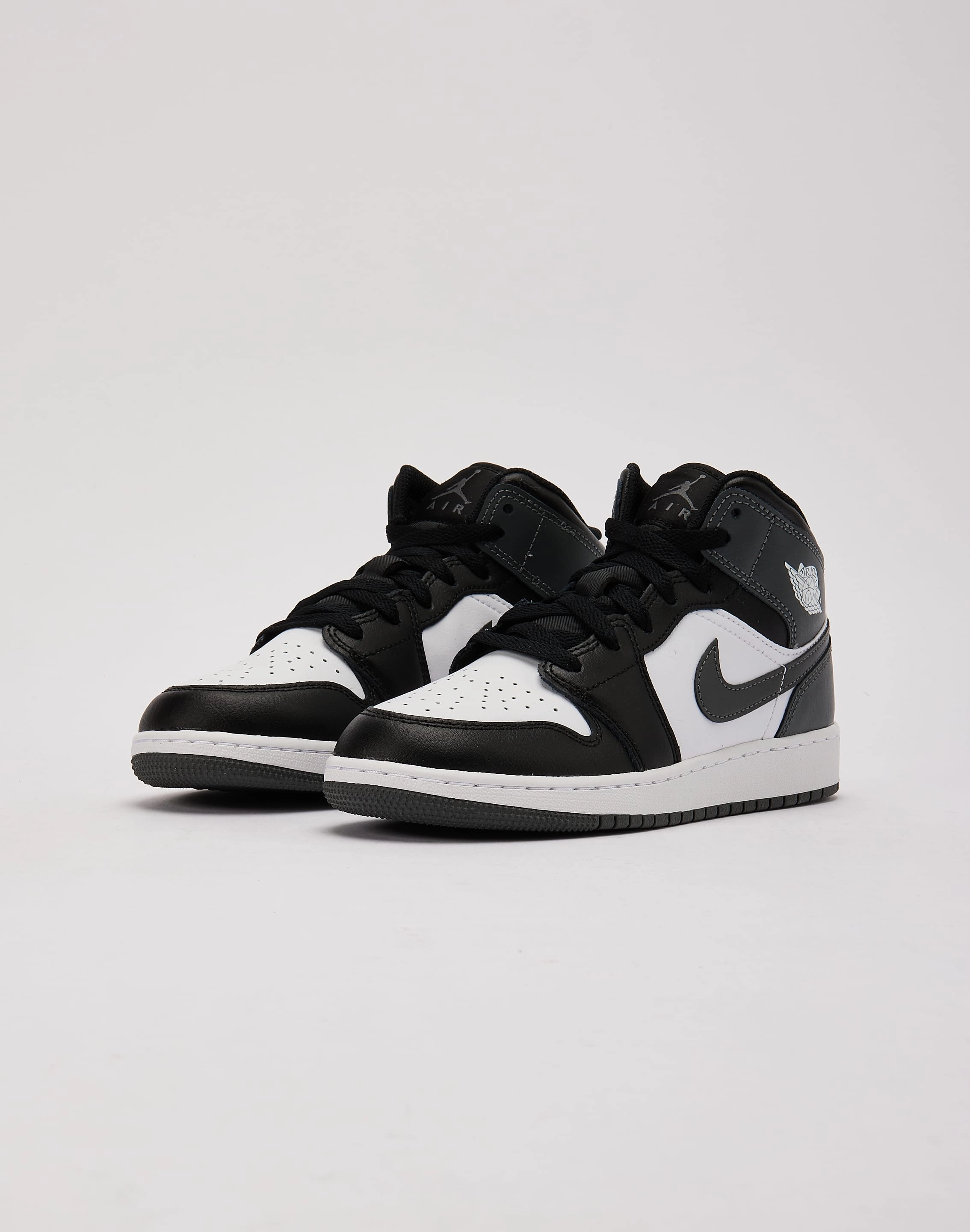 Jordan Air Jordan 1 Mid Grade-School Comfortable Design