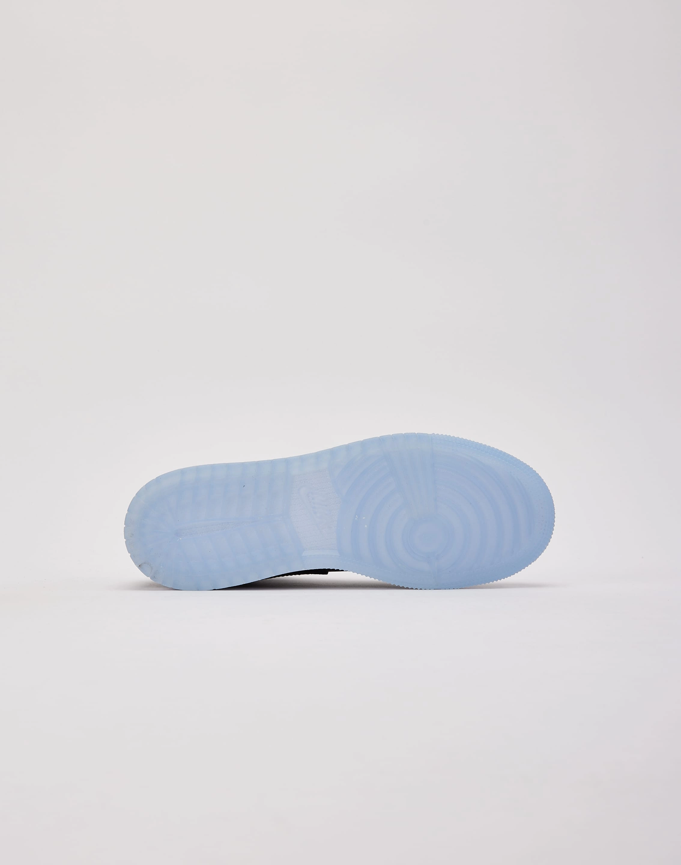 Jordan Air Jordan 1 Mid SE Grade-School Wide toe box Shock Absorbing System