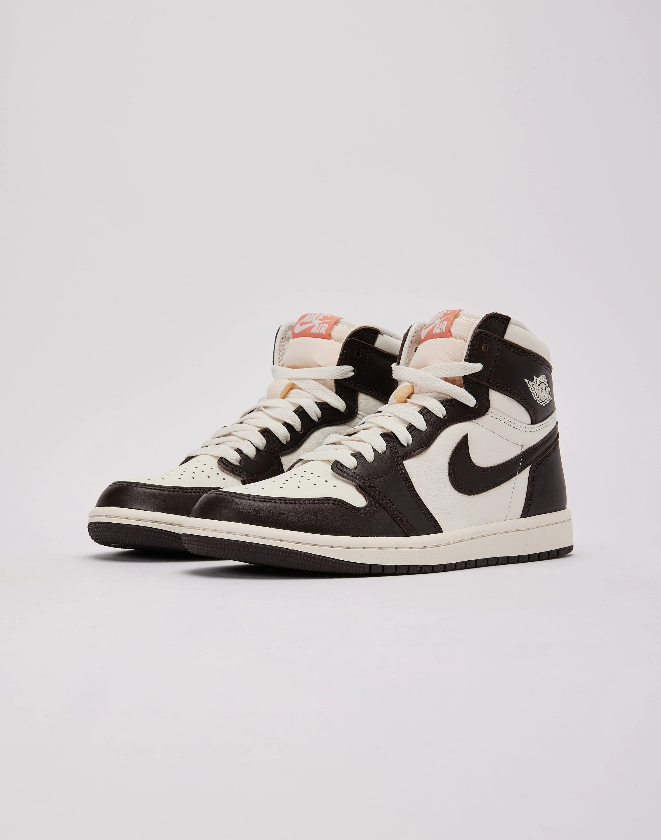 SyntheticUpper Jordan Air Jordan 1 Retro High OG 'Baroque Brown'