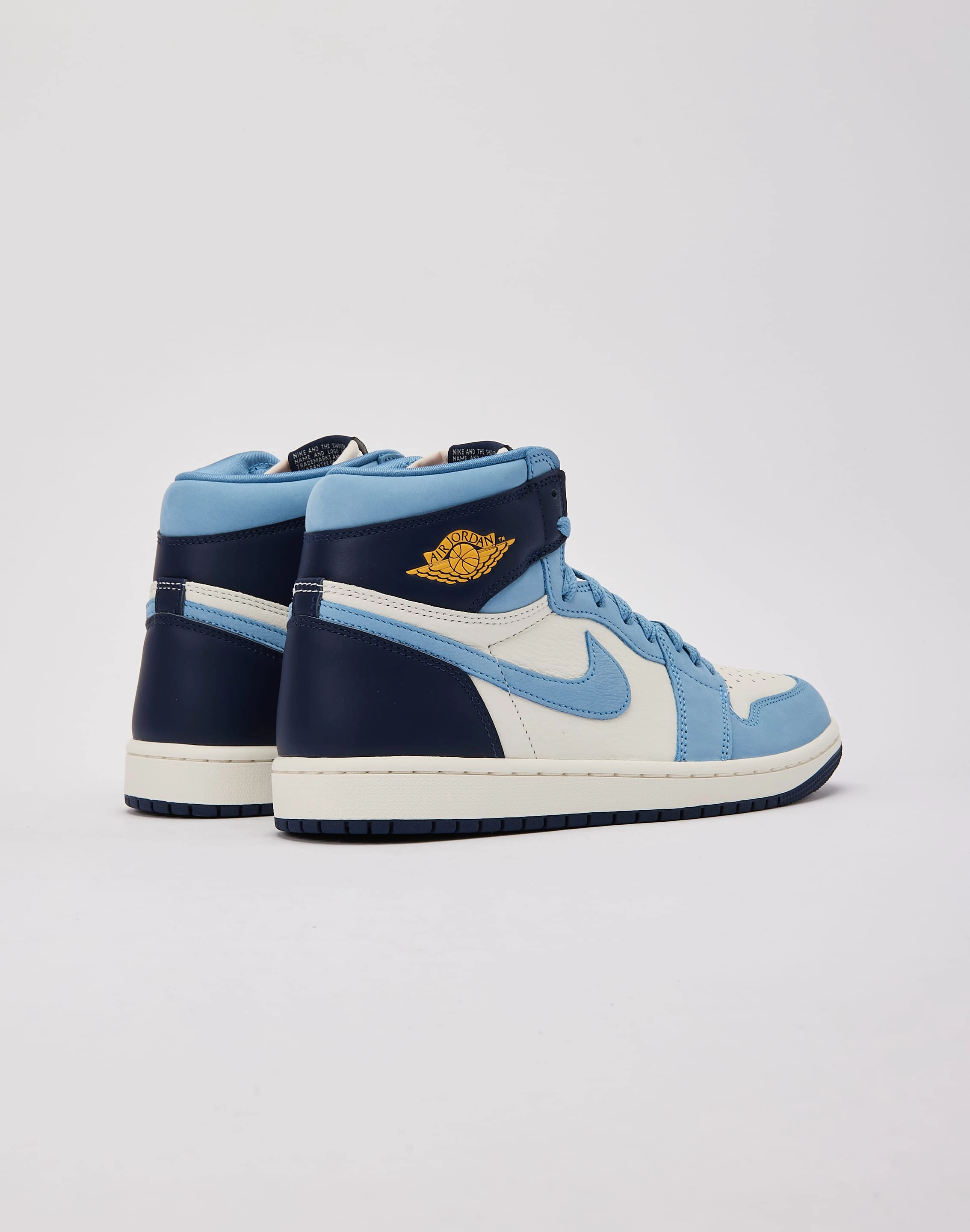 Jordan Air Jordan 1 Retro High OG 'First In Flight' Distinctive breathability