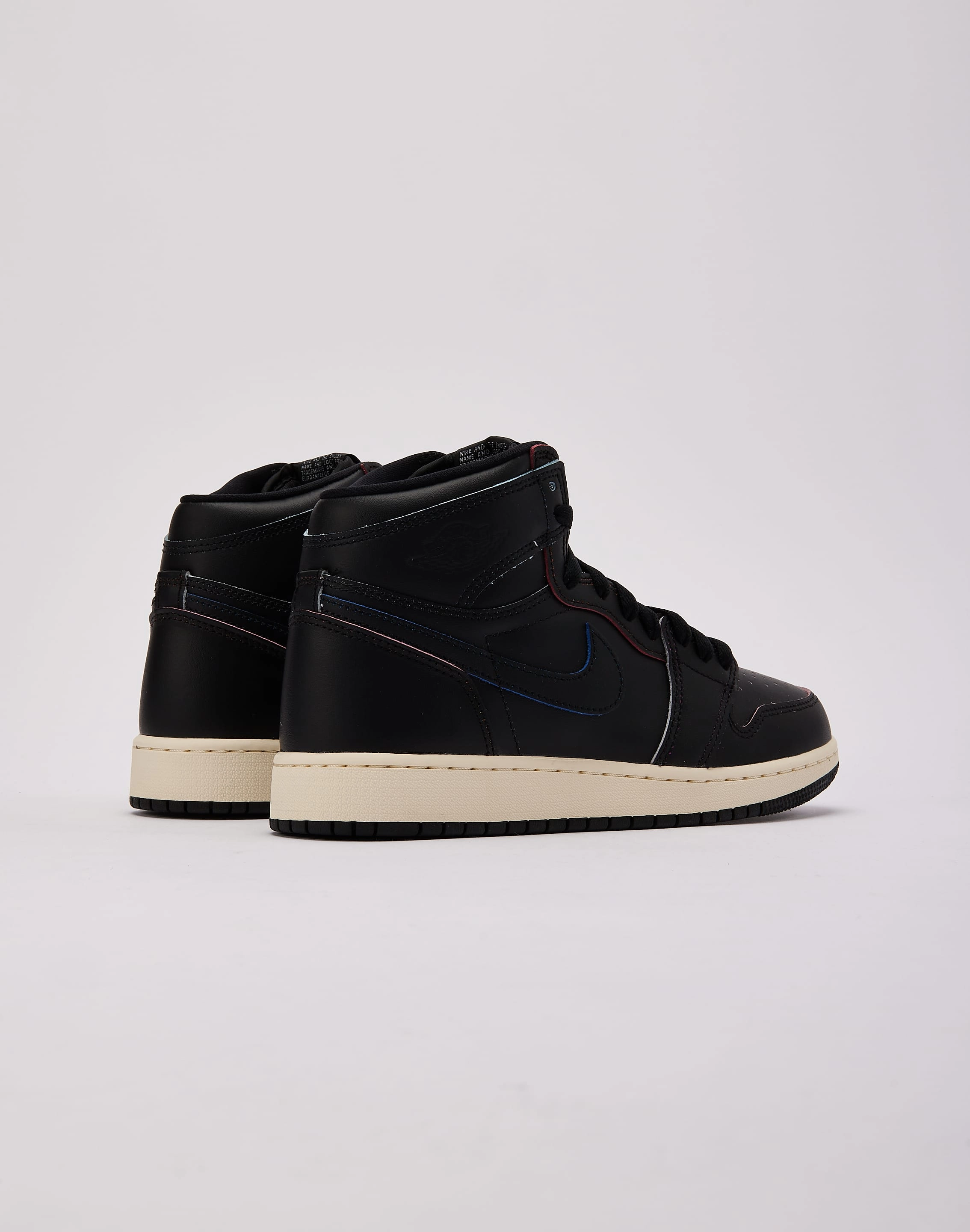 FlexibleSole AirflowChannel Jordan Air Jordan 1 Retro High OG 'Self-Expression' Grade-School