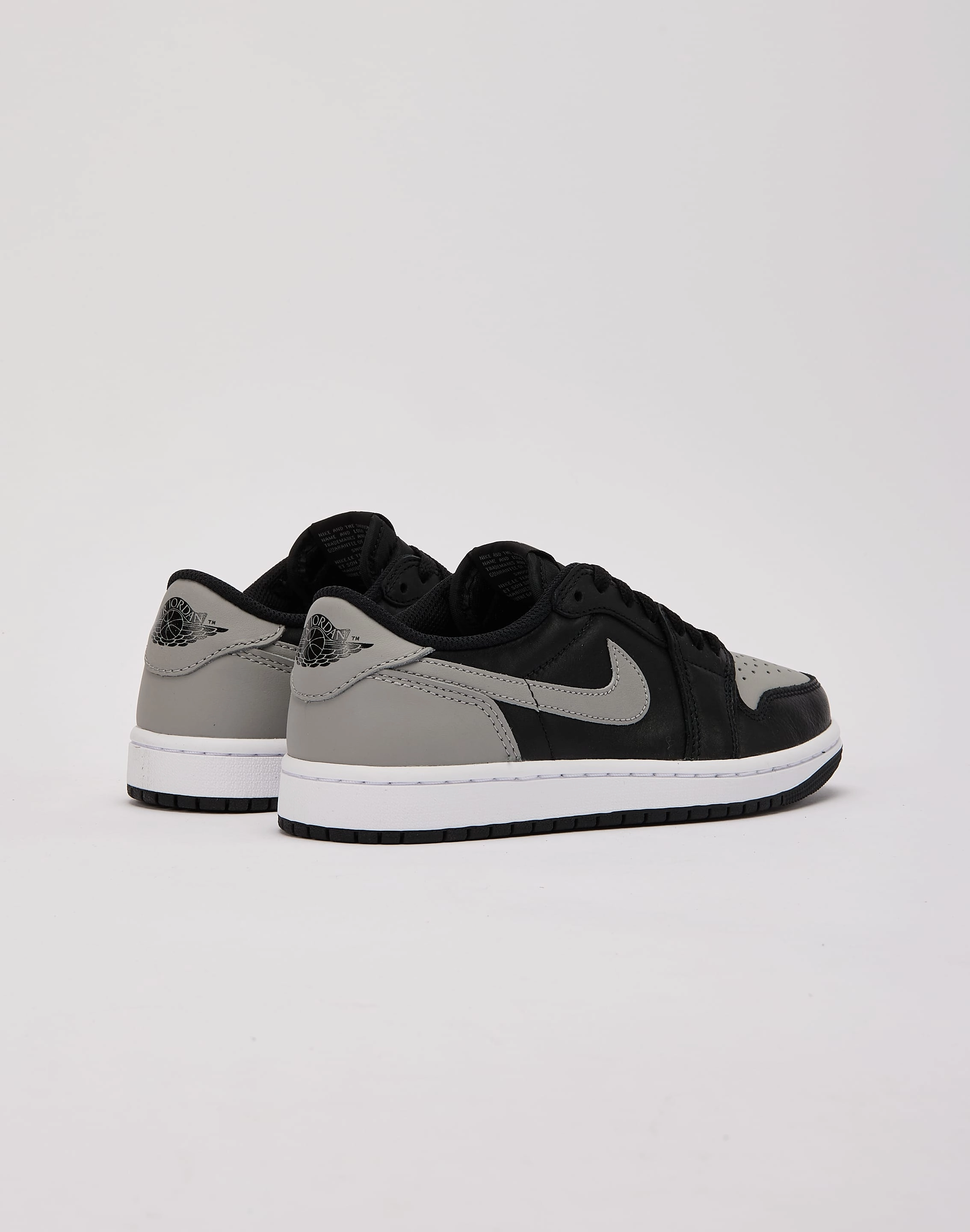Pointed - toe Jordan Air Jordan 1 Retro Low OG 'Shadow' Grade-School