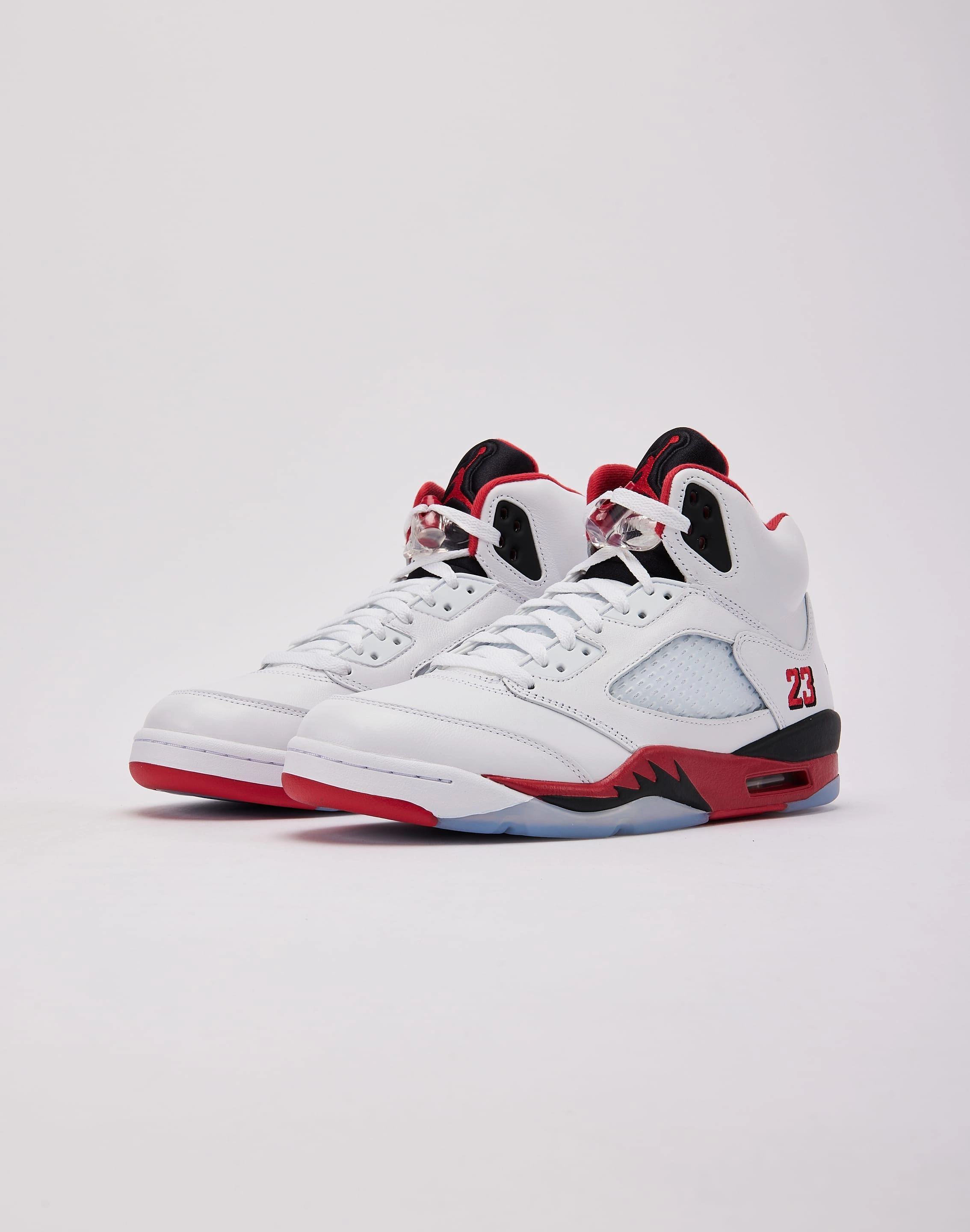 Jordan Air Jordan 5 Retro 'Fire Red Black Tongue' informal event All-Day Flexibility