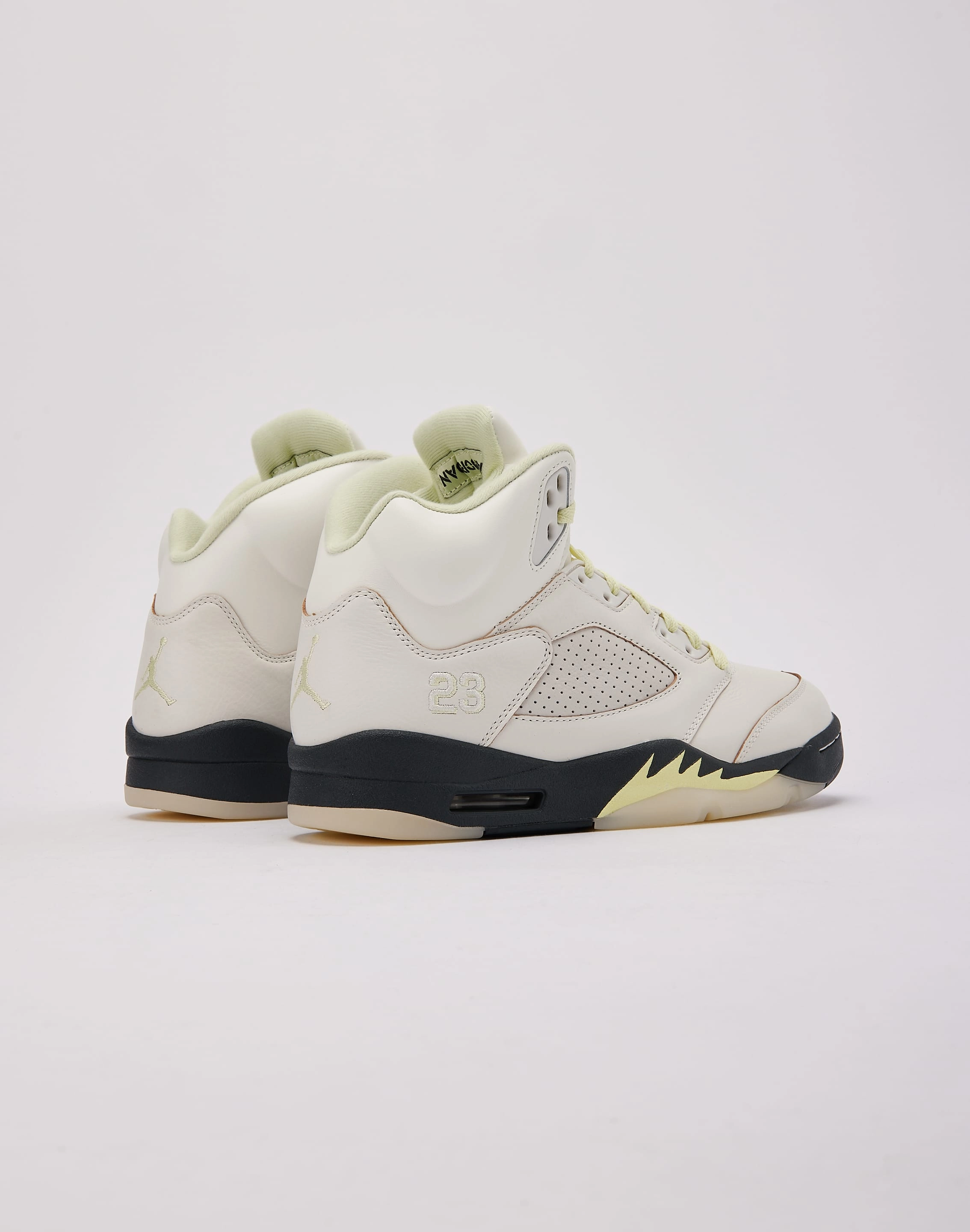 Balanced weight Jordan Air Jordan 5 Retro 'Luminous Green and Sail'