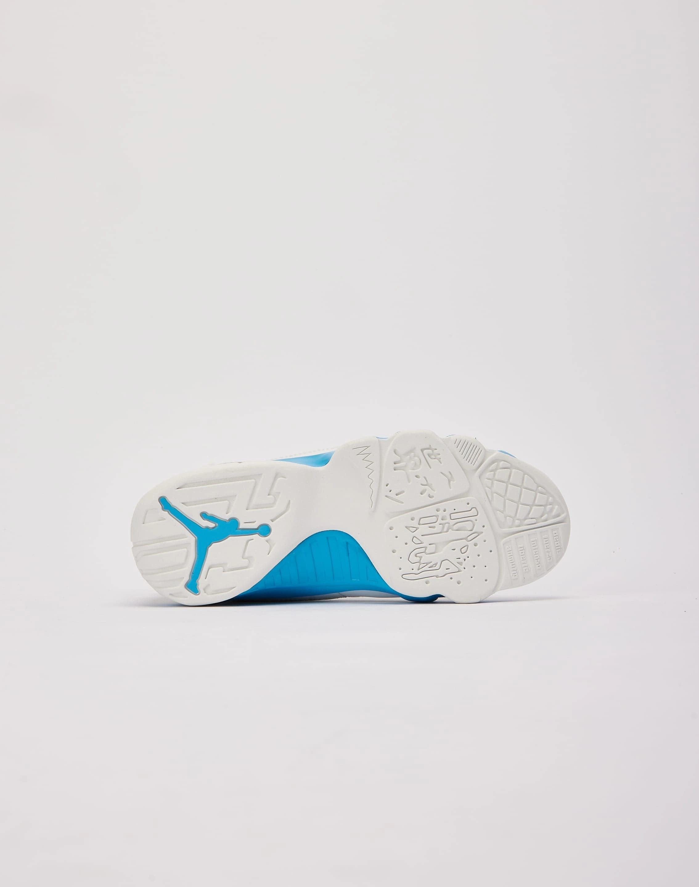 Torsion Control Tech On The Go Jordan Air Jordan 9 Retro 'Powder Blue' Grade-School